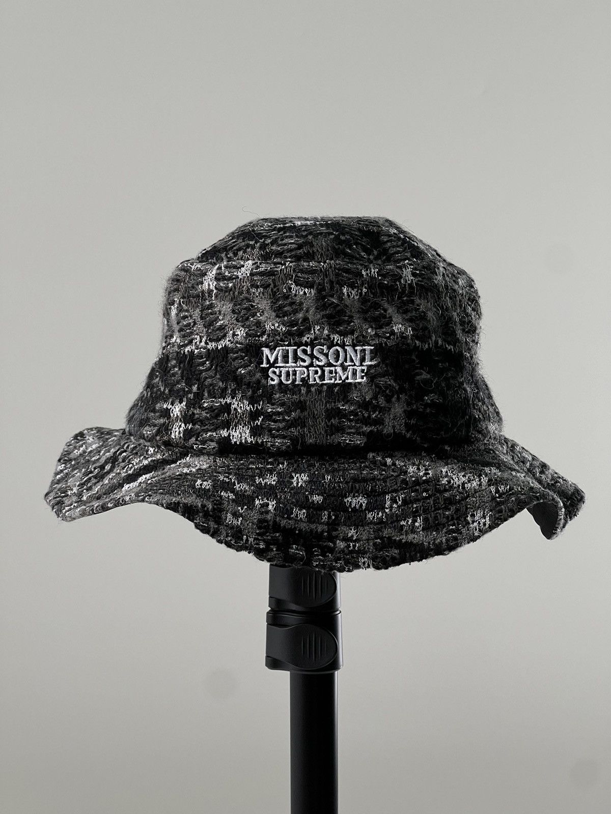 Missoni × Supreme UNWORN* Supreme®/Missoni® Crusher FW21 Size ONE SIZE - 8 Thumbnail