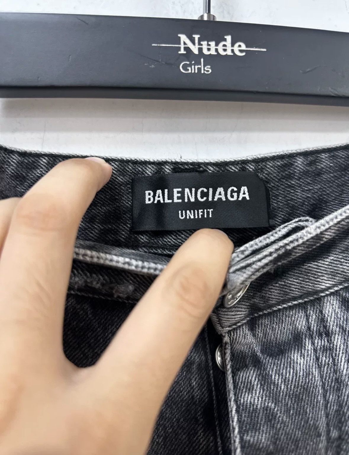 Balenciaga Balenciaga washed denim capri pants Size US 30 / EU 46 - 6 Thumbnail