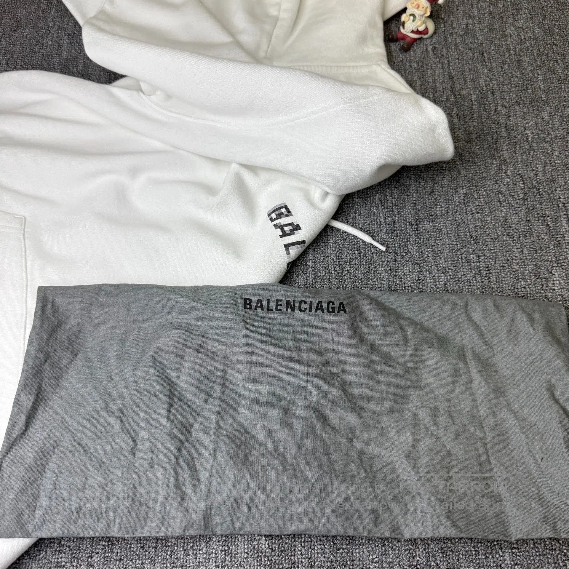 Balenciaga Balenciaga Mosaic Logo Drawstring Hoodie. Size US S / EU 44-46 / 1 - 6 Thumbnail