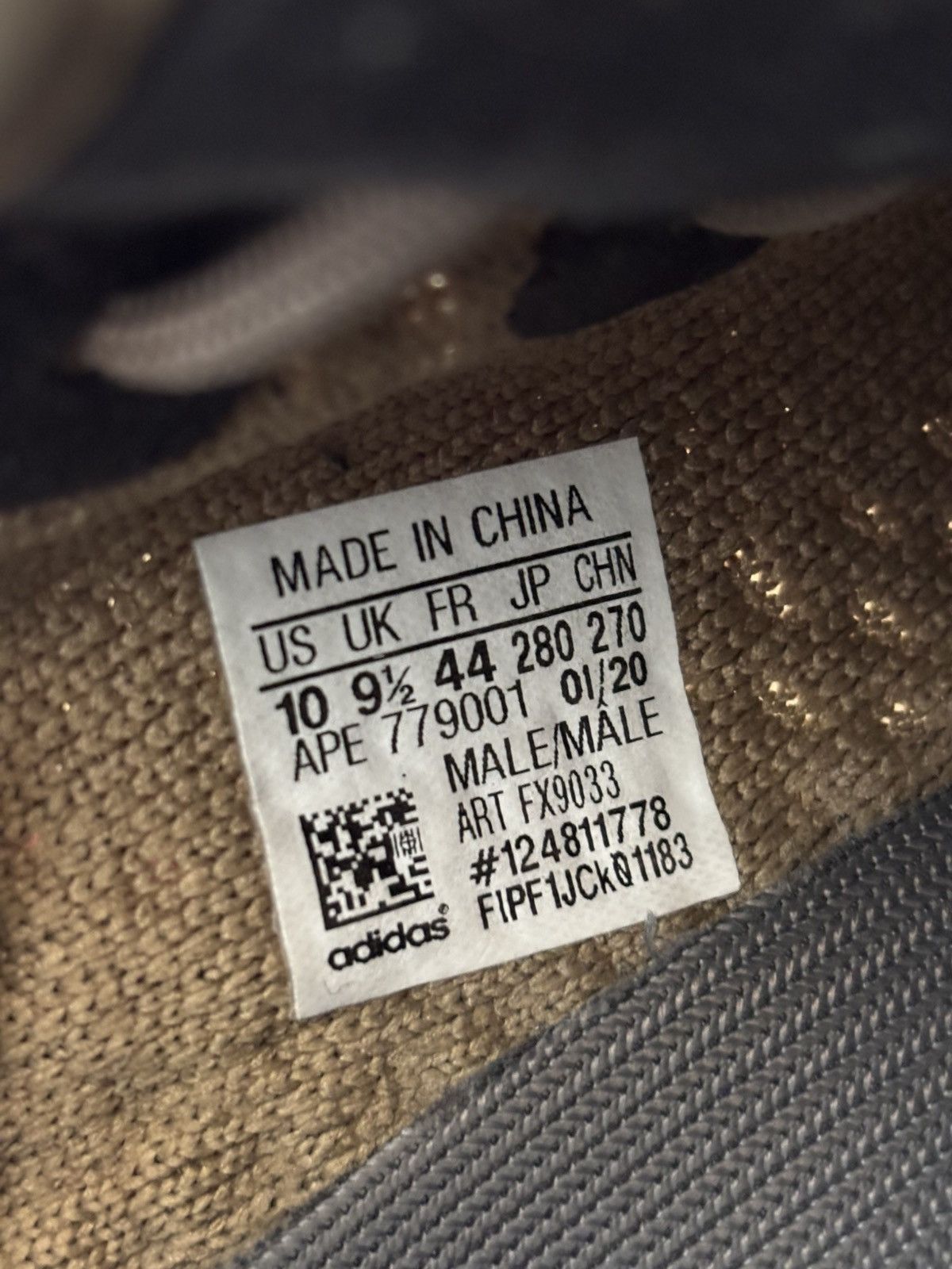 Yeezy Yeezy 350 v2 - Earth Size US 10 / EU 43 - 8 Thumbnail