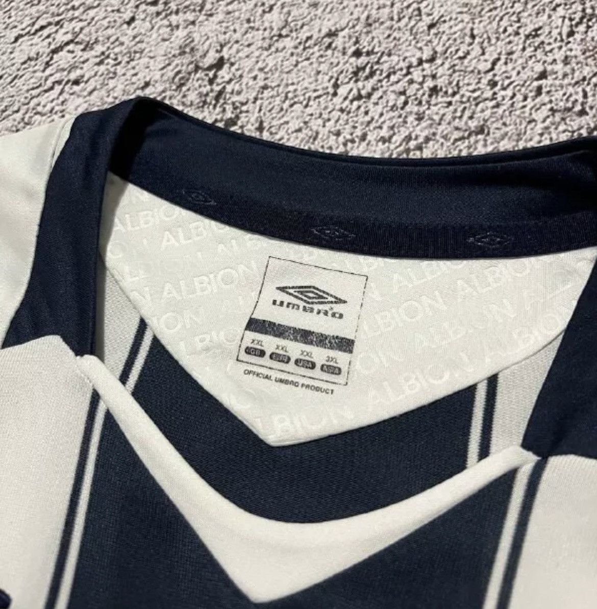 Umbro × Vintage West Bromwich Albion 2008-2009 Home Shirt Umbro Size US XXL / EU 58 / 5 - 7 Thumbnail
