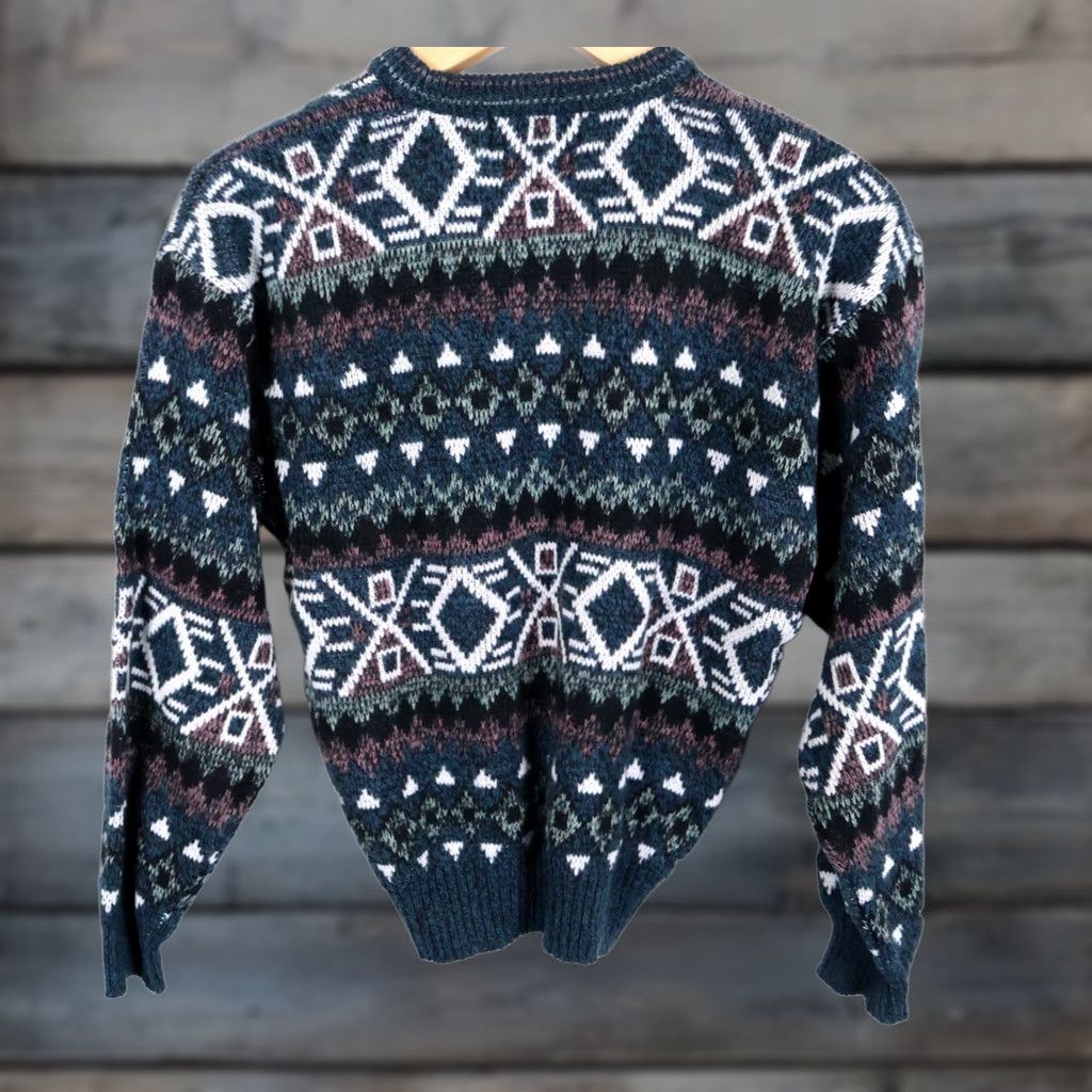 Vintage VINTAGE Today's News Sweater Women Medium Green Acrylic Knit Aztec VTG Crewneck 90s Geometric Pattern Pullover Size M / US 6-8 / IT 42-44 - 1 Thumbnail