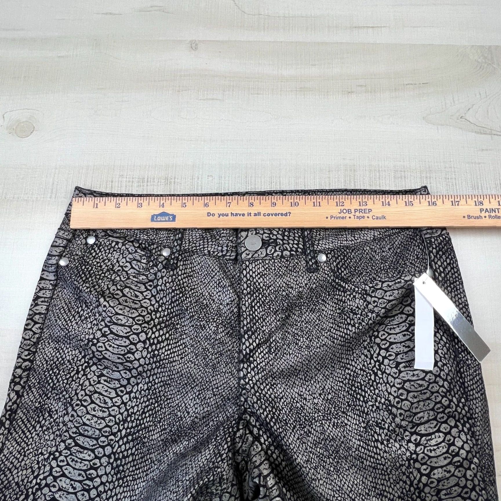 AQUA Aqua Rock Me Womens Skinny Jeans Black Snakeskin Denim Size 31 Waist 32 in Size 24" / US 00 / IT 34 - 7 Thumbnail