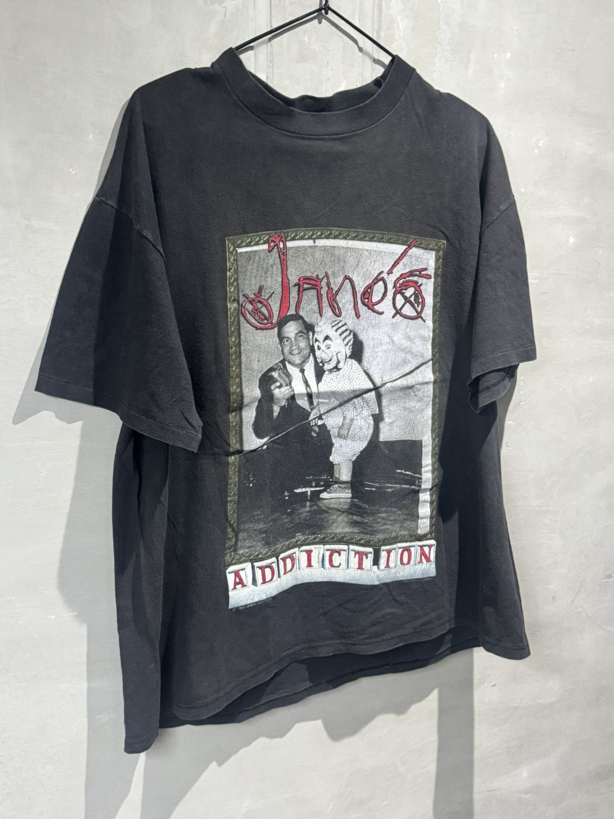 Jane's Addiction Vintage 90s Trashed Condition Janes Addiction Tshirt Size US XL / EU 56 / 4 - 1 Thumbnail