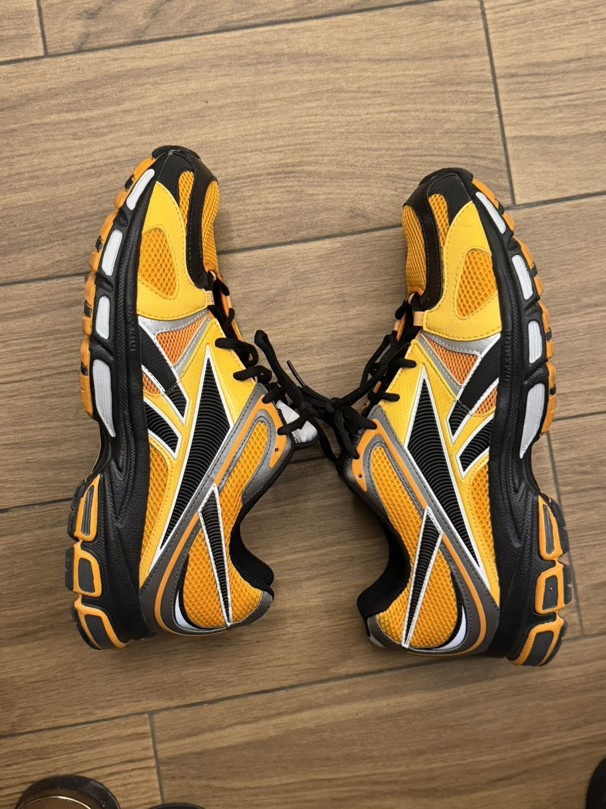 Vetements Vetements Spike Runner 200 Size US 10.5 / EU 43-44 - 6 Thumbnail