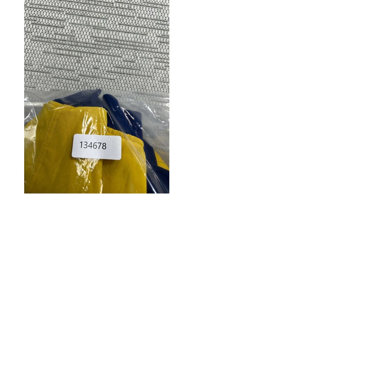 Bonobos Bonobos Jacket Mens Small Blue Reversible Bomber Full Zip Quilted Mid-Length Chest 40 in Regular Zip Polyester Size US S / EU 44-46 / 1 - 9 Thumbnail
