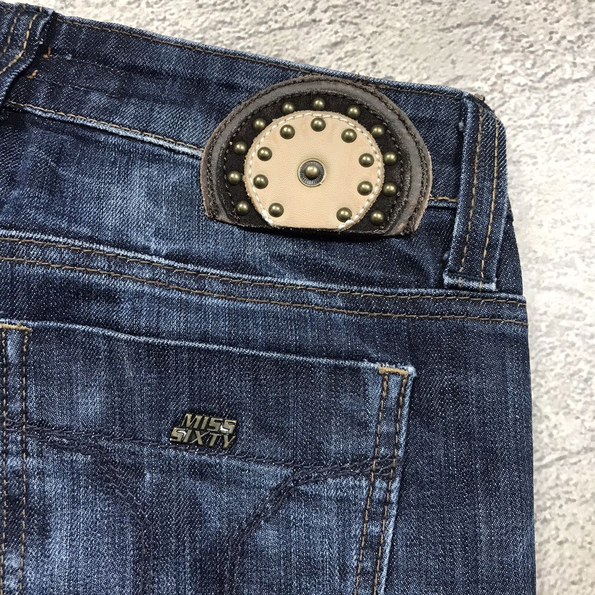 Vintage Vintage Y2K Miss Sixty Distressed Flared Jeans Low Rise 28 Size 28" / US 6 / IT 42 - 7 Thumbnail