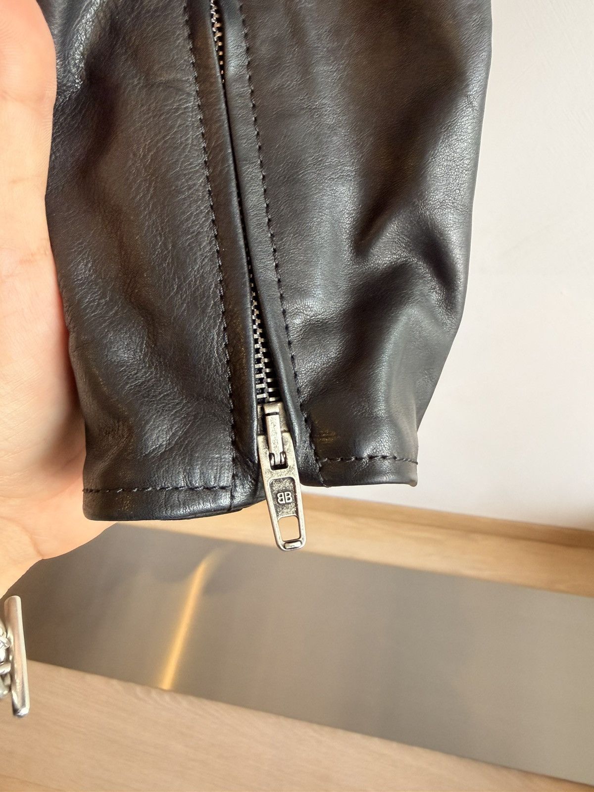 Balenciaga Balenciaga Moto Racer Jacket Black Leather w Stripes Sz 40 Size M / US 6-8 / IT 42-44 - 4 Thumbnail