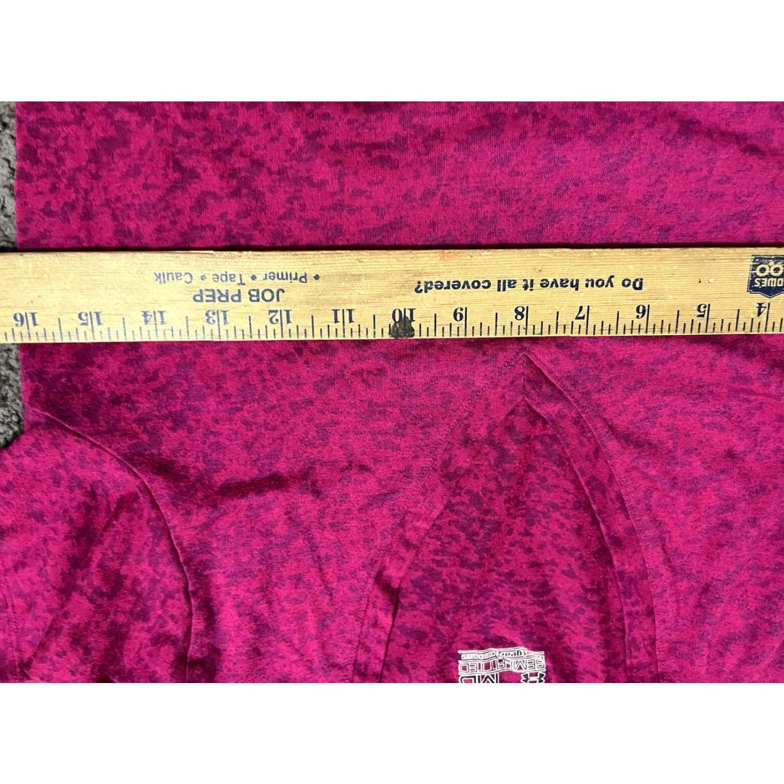 Under Armour Under Armour Womens Semi Fitted Heatgear M Pink Short Sleeve V Neck Size 32" / US 10 / IT 46 - 5 Thumbnail
