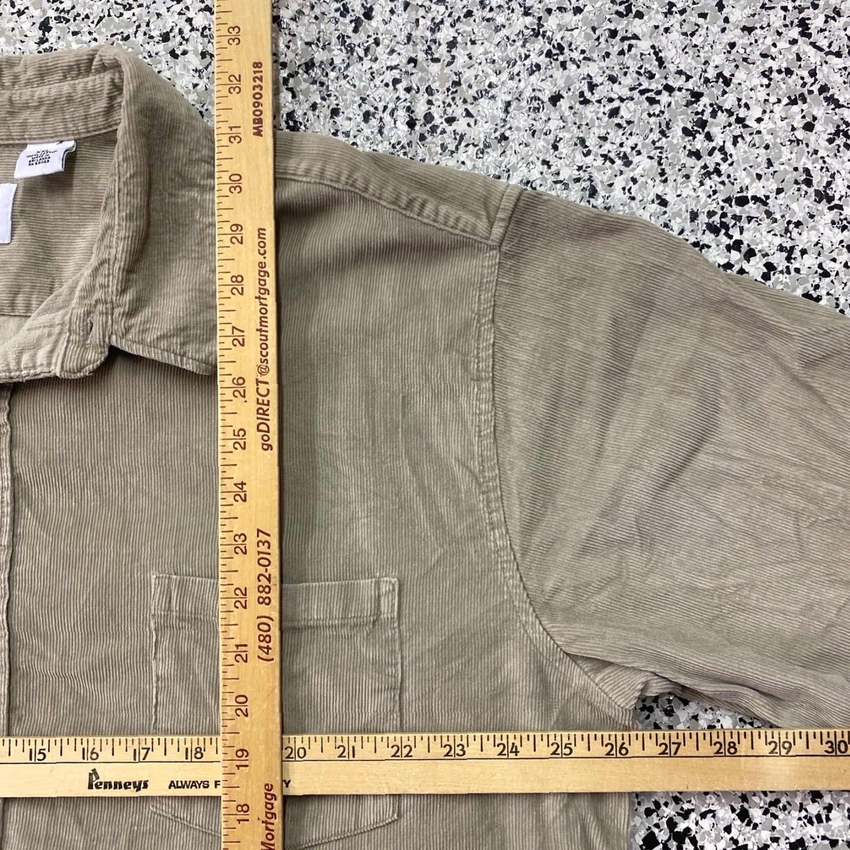 Gap Gap Shirt Mens XXL Beige Corduroy Long Sleeve Button Front Casual Rugged Shirt Size US XXL / EU 58 / 5 - 3 Thumbnail