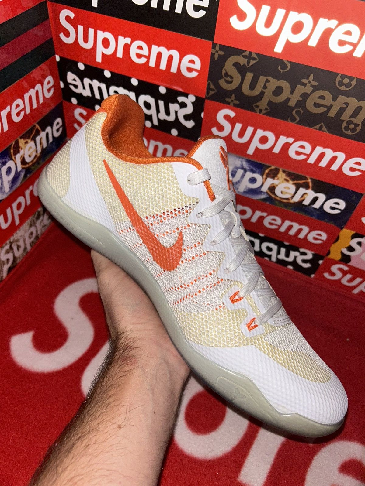 Nike Nike Kobe 11 TB Low Orange/White 856485-180 size 13 Rare Size US 13 / EU 46 - 7 Thumbnail