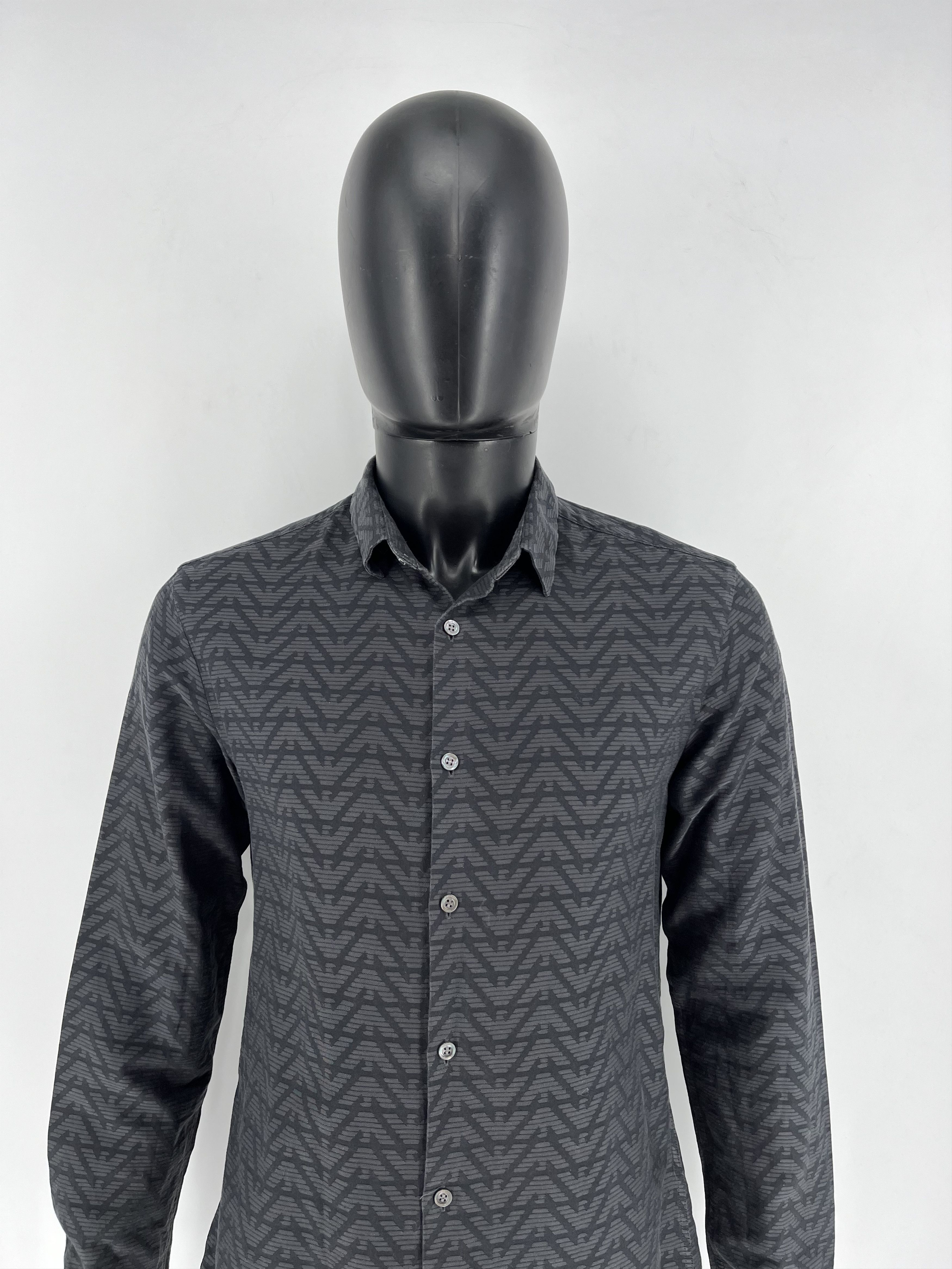 Giorgio Armani × Vintage Vintage Shirt Armani Collezioni JEANS Size XL Rare Size US L / EU 52-54 / 3 - 1 Thumbnail