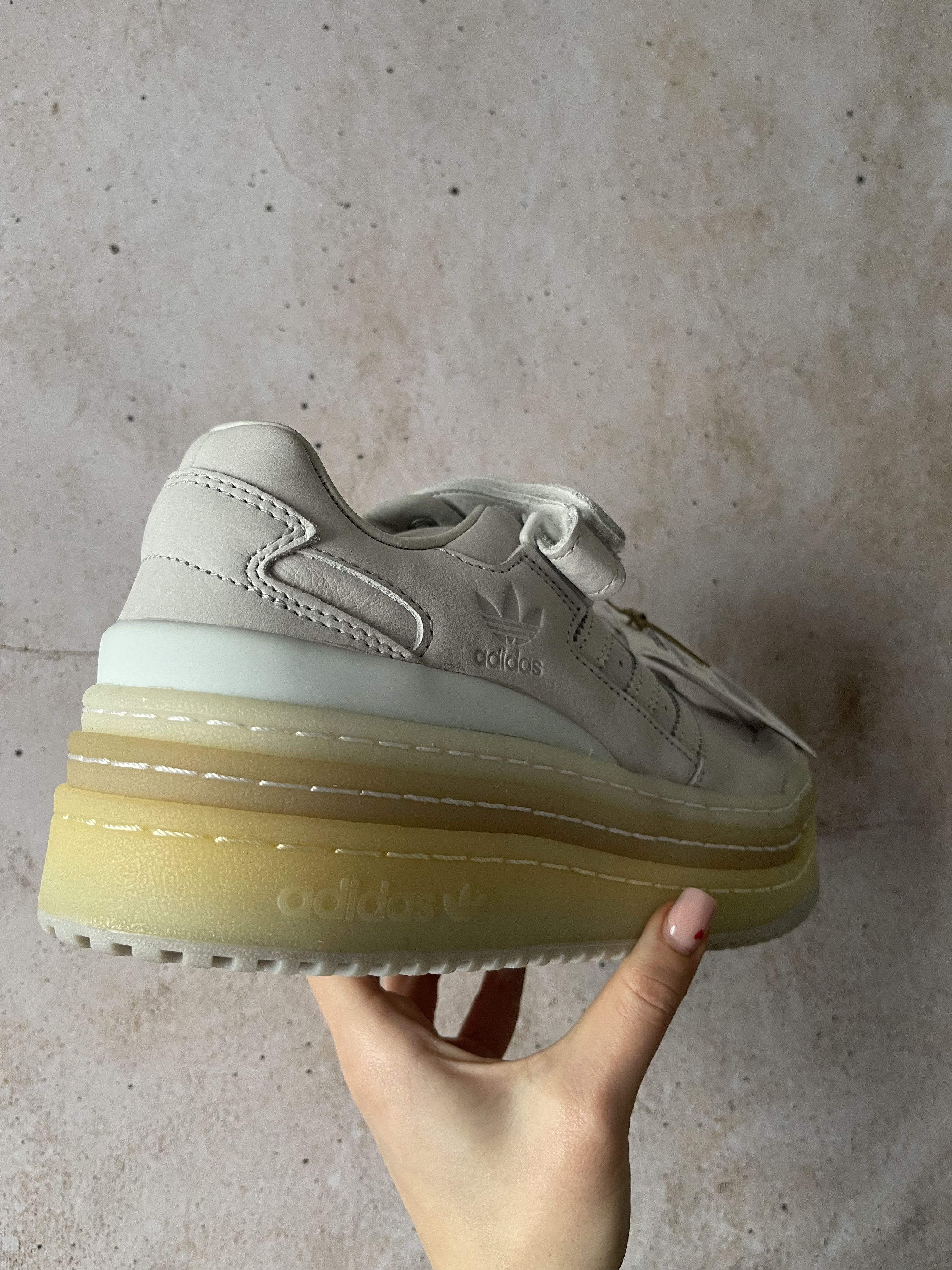 Adidas adidas Triple Platforum Low Crystal White (Women's) Size US 5.5 / IT 35.5 - 4 Thumbnail