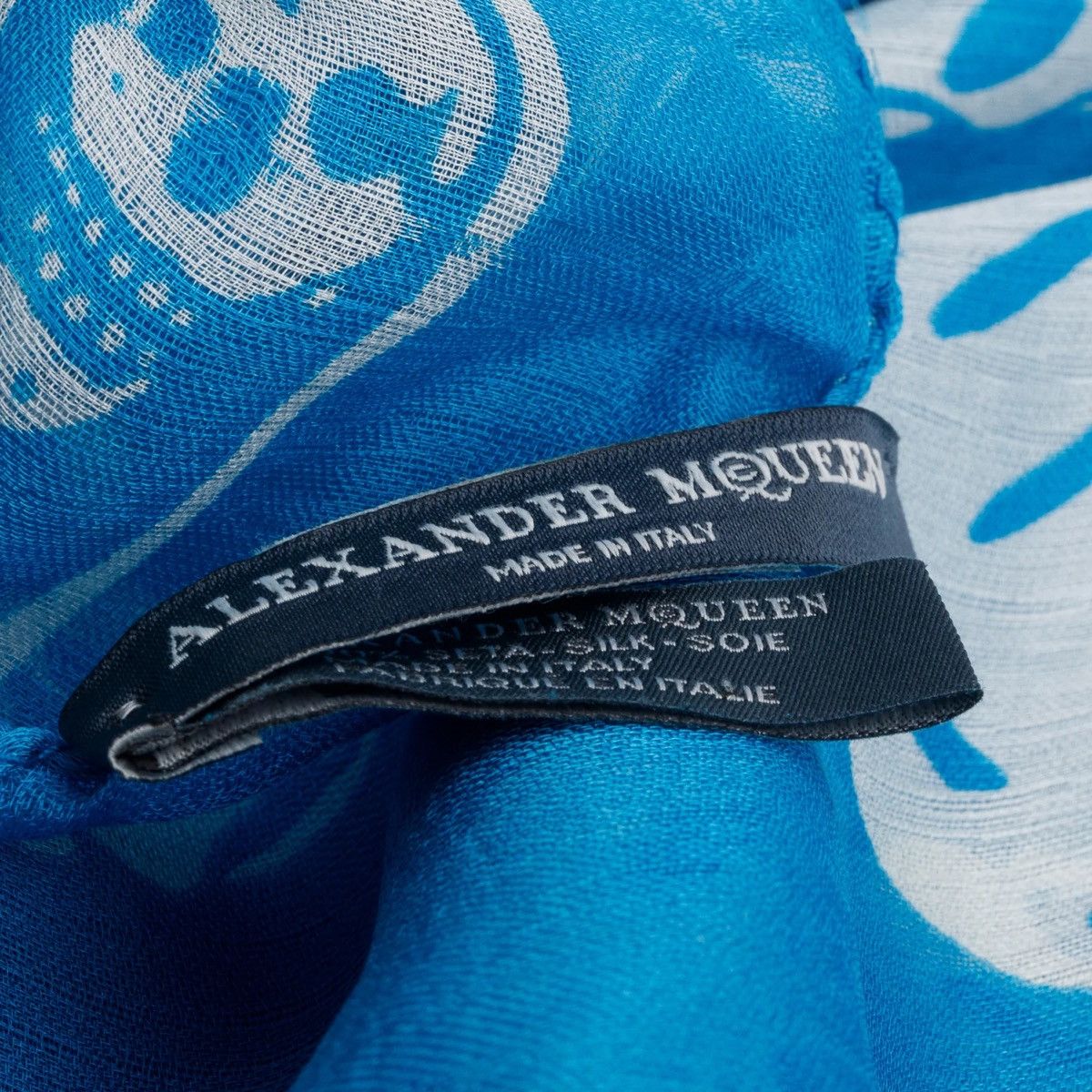 Alexander McQueen ALEXANDER MCQUEEN Blue/White Skull Printed Silk Scarf Size ONE SIZE - 6 Thumbnail