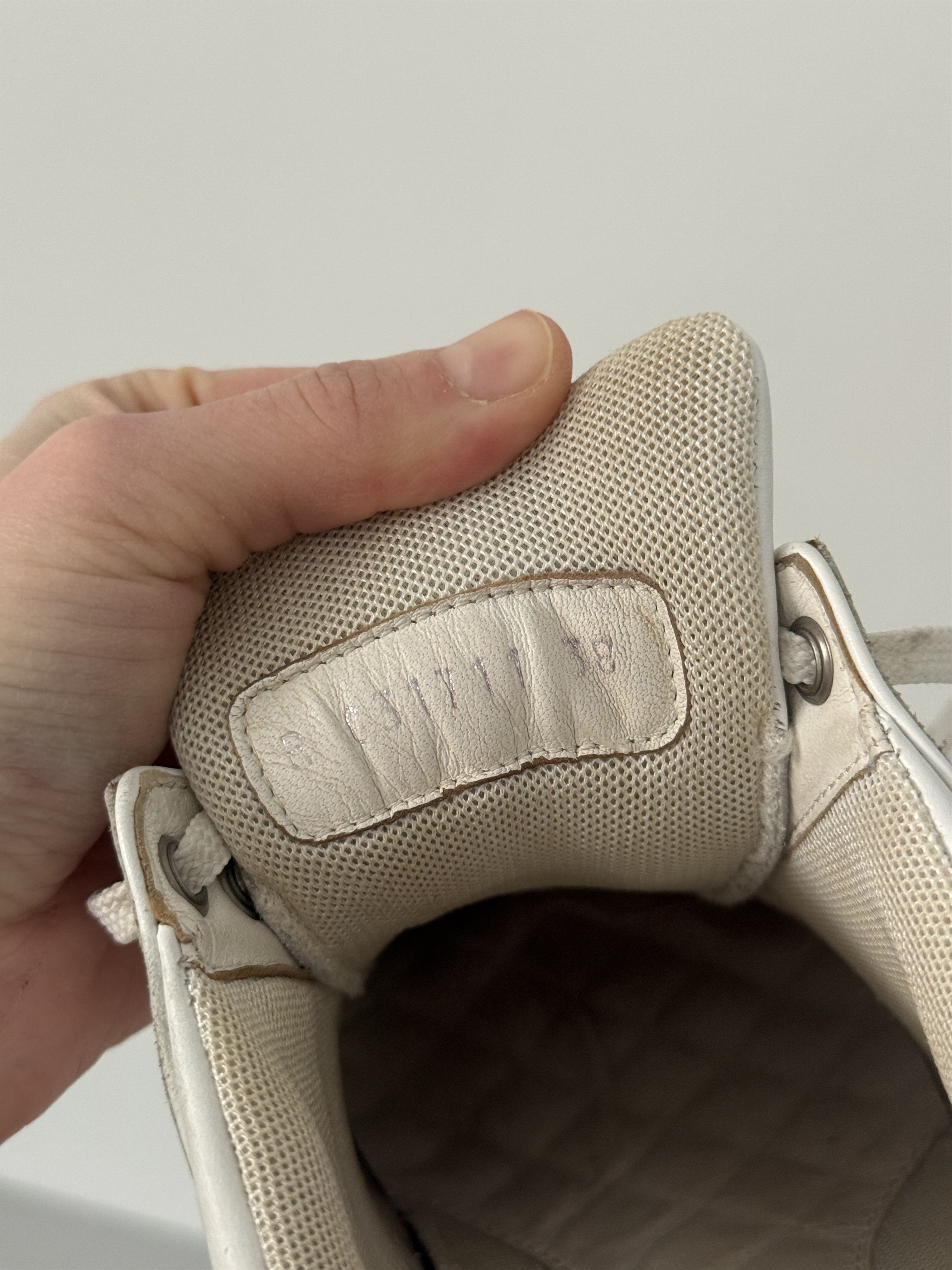 Chanel Chanel White Runner Trainer Sneaker Size US 8 / IT 38 - 11 Thumbnail