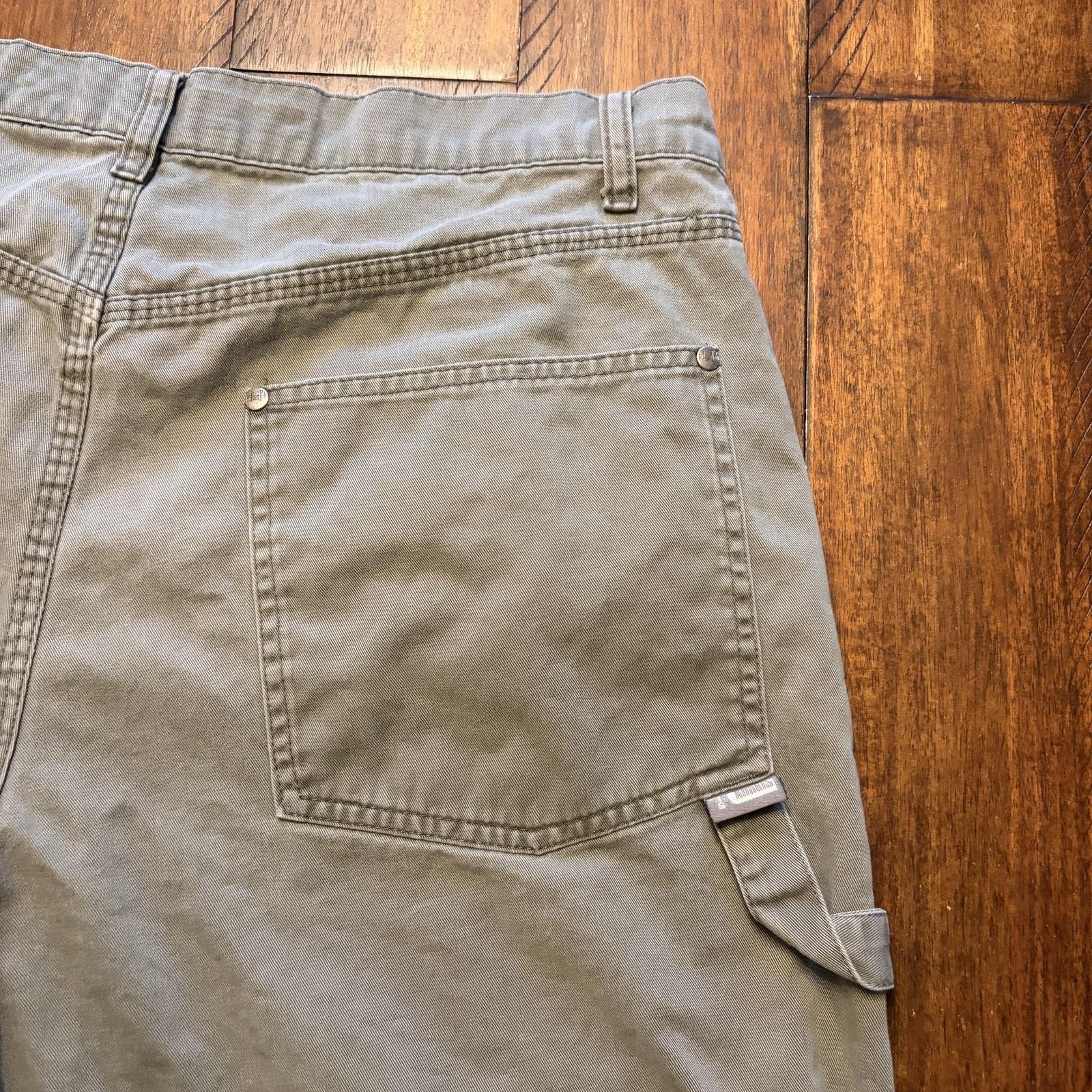 Levi's Vintage Levis SilverTab Shorts Mens 36 Green 11 Inseam 90s Size US 36 / EU 52 - 9 Thumbnail