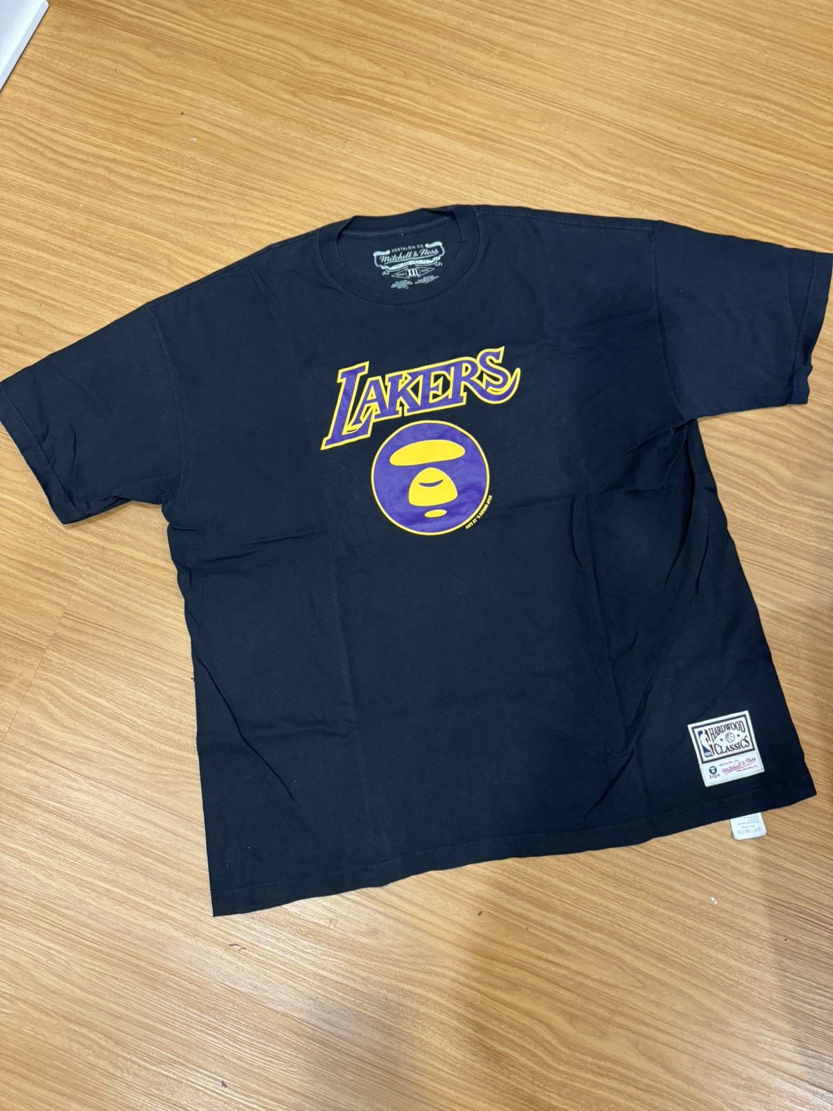 Other Mitchell & ness X Lakers X Bape Size US XXL / EU 58 / 5 - 1 Thumbnail