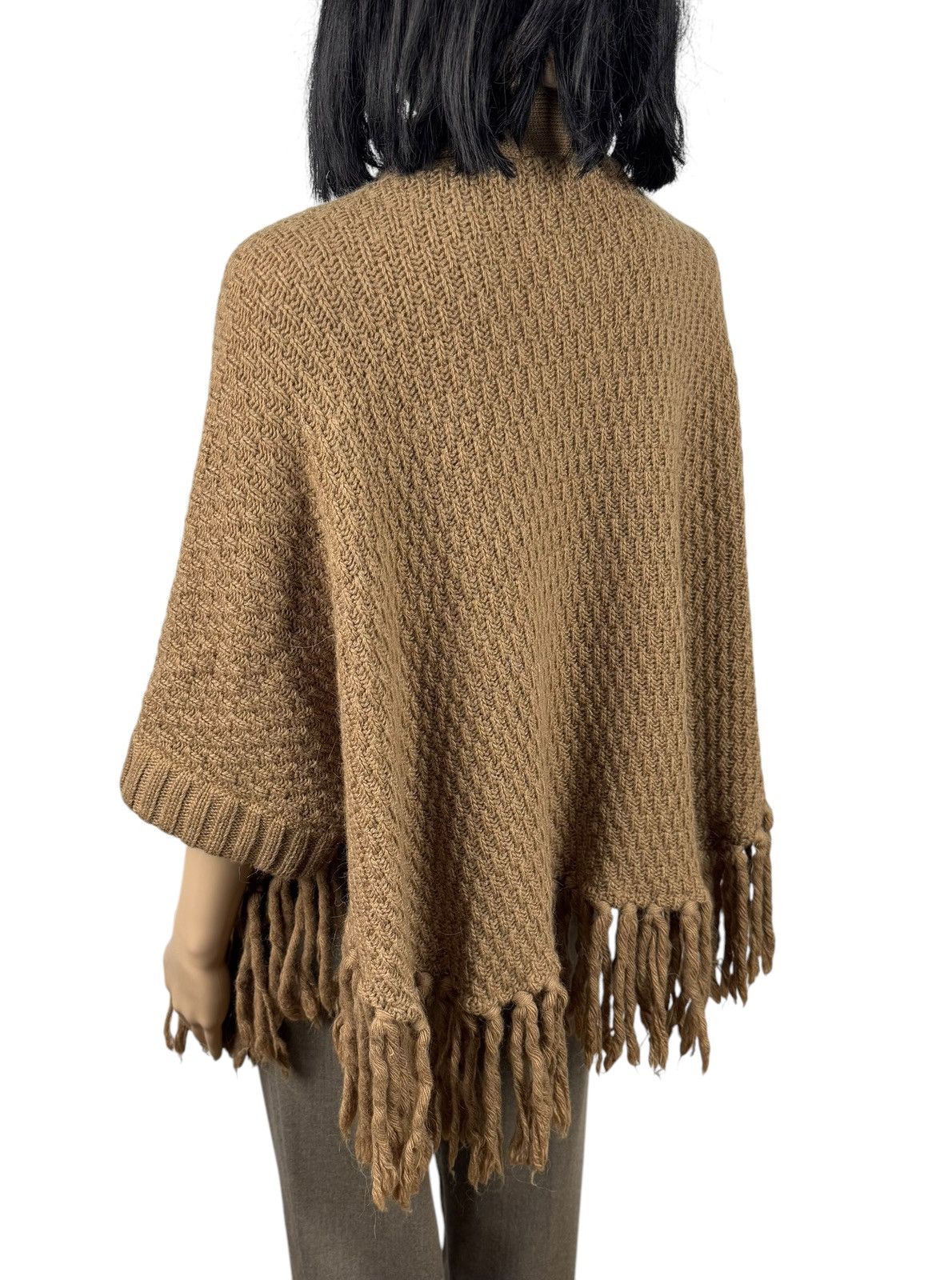 Designer Manoush Fringed Knit Ponco Jacket size M Size M / US 6-8 / IT 42-44 - 7 Thumbnail