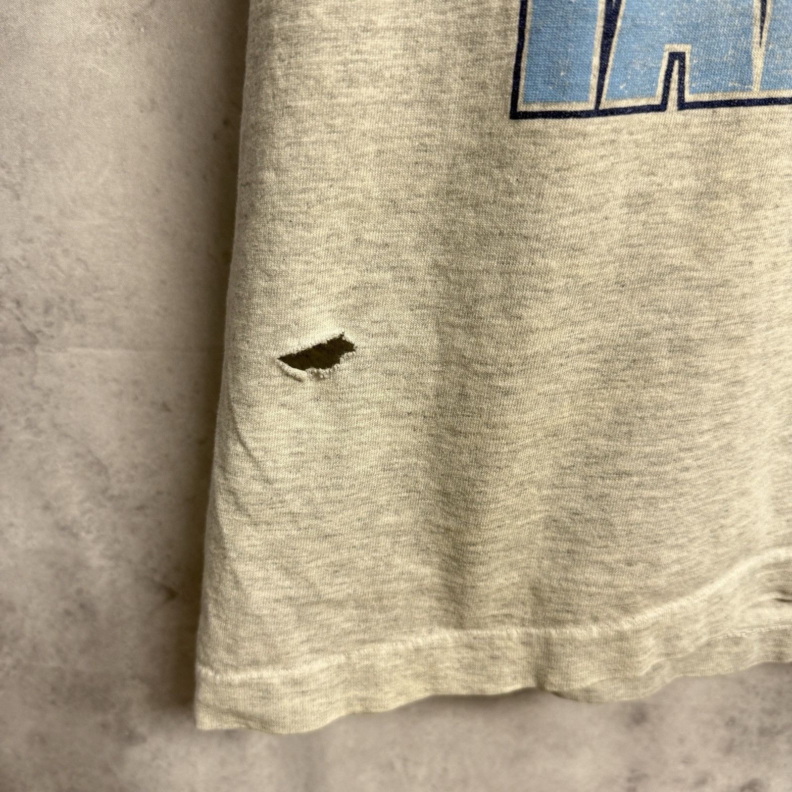 Vintage Vintage UNC Tar Heels T Shirt Mens M 20x27.5 90s University Size US M / EU 48-50 / 2 - 6 Thumbnail