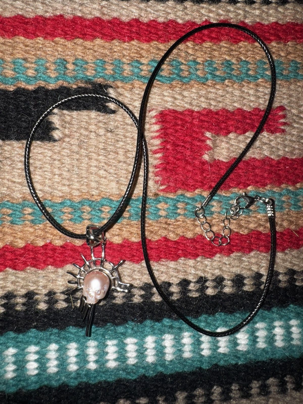 Other Carved pearl skull necklace Size ONE SIZE - 4 Thumbnail