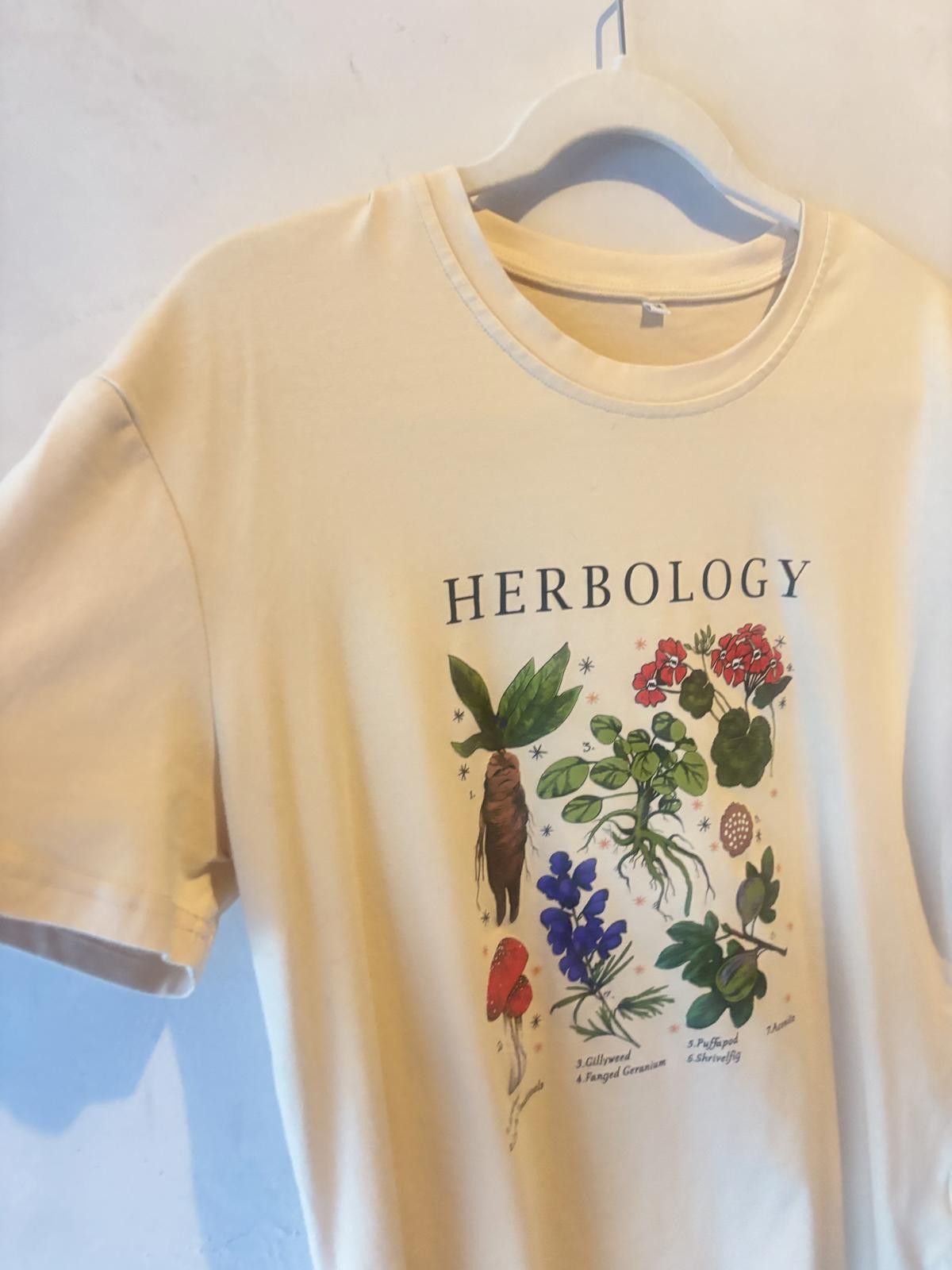 Unknown London Herbology Themed Graphic T-Shirt, Medium Size M / US 6-8 / IT 42-44 - 5 Thumbnail