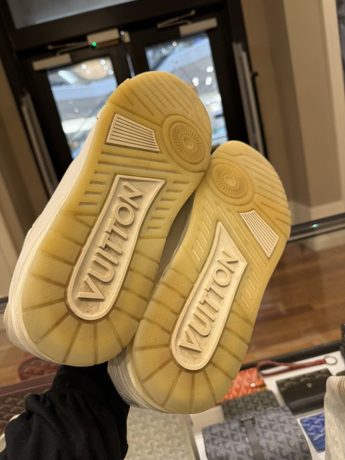 Louis Vuitton Louis Vuitton Trainer - White Size US 9 / EU 42 - 7 Thumbnail