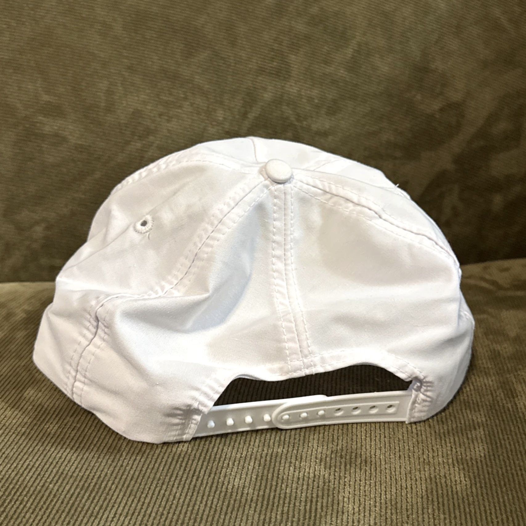 Vintage VINTAGE Allied Signal Aerospace Aircraft White Snapback Hat Snapback Hat Men One Size White Aircraft Hat Size ONE SIZE - 6 Thumbnail