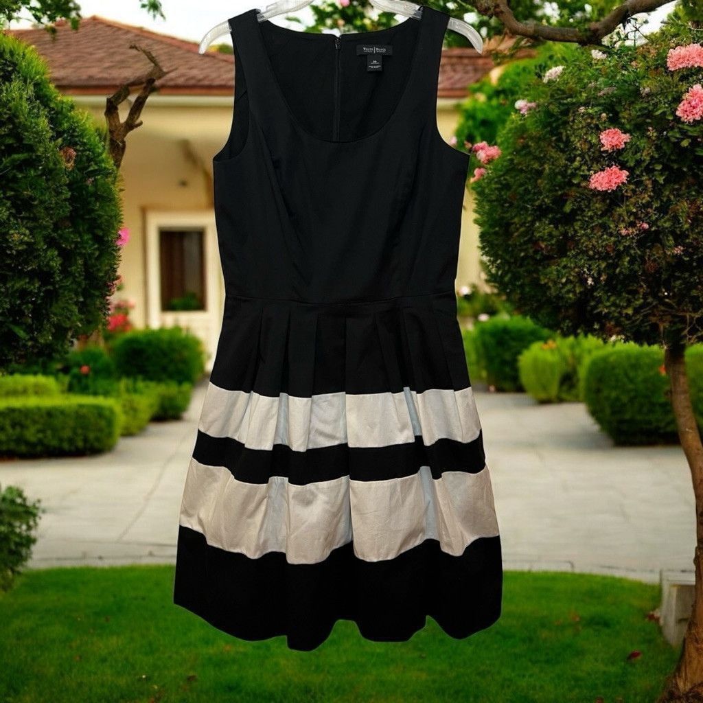 White House Black Market WHBM Black White Fit Flare Pleated Striped Dress  Pockets 10 | Grailed