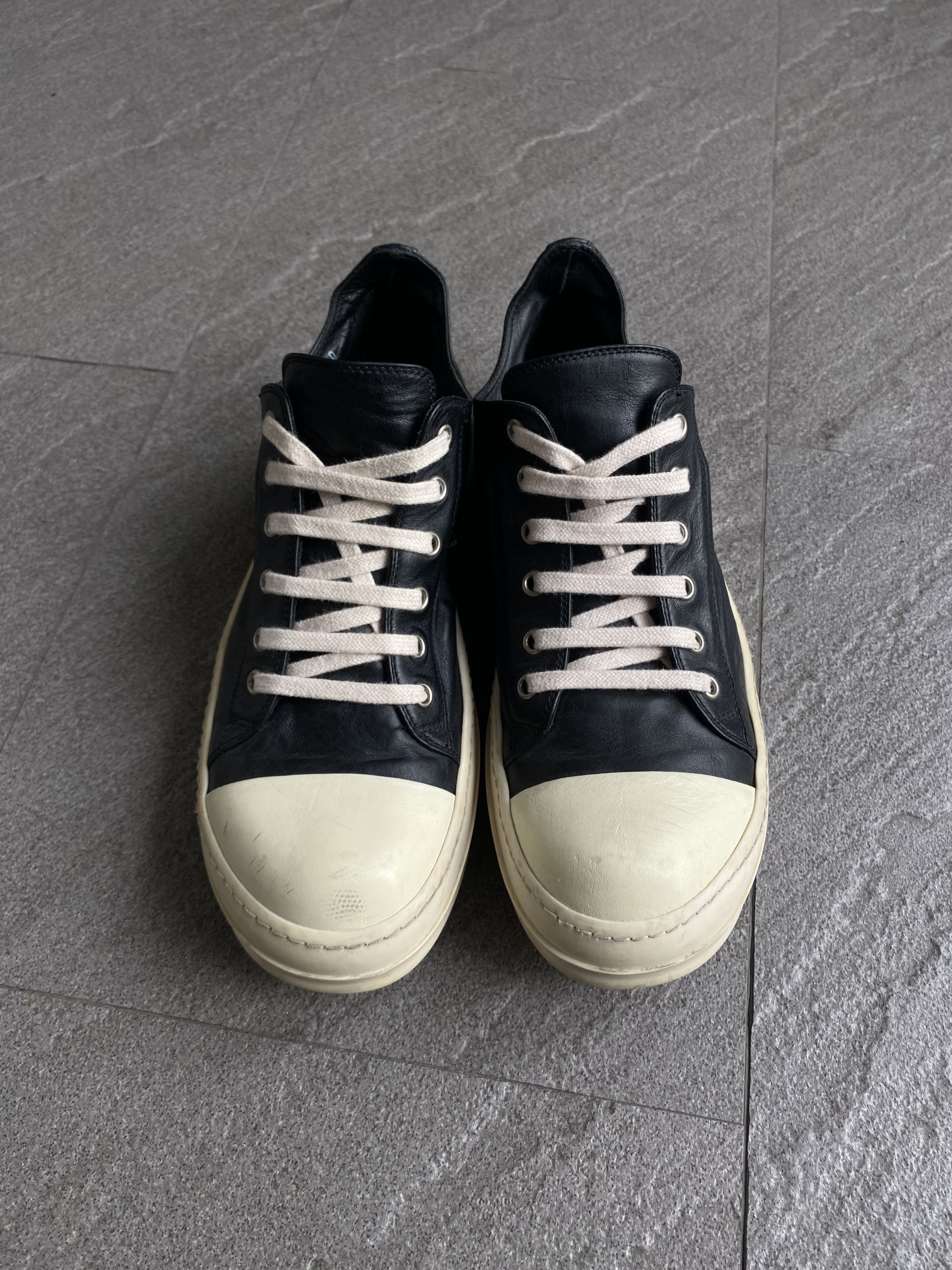 Rick Owens Rick Owens Low Sneaker Black Leather Milk Toe EU40 Size US 7 / EU 40 - 7 Thumbnail