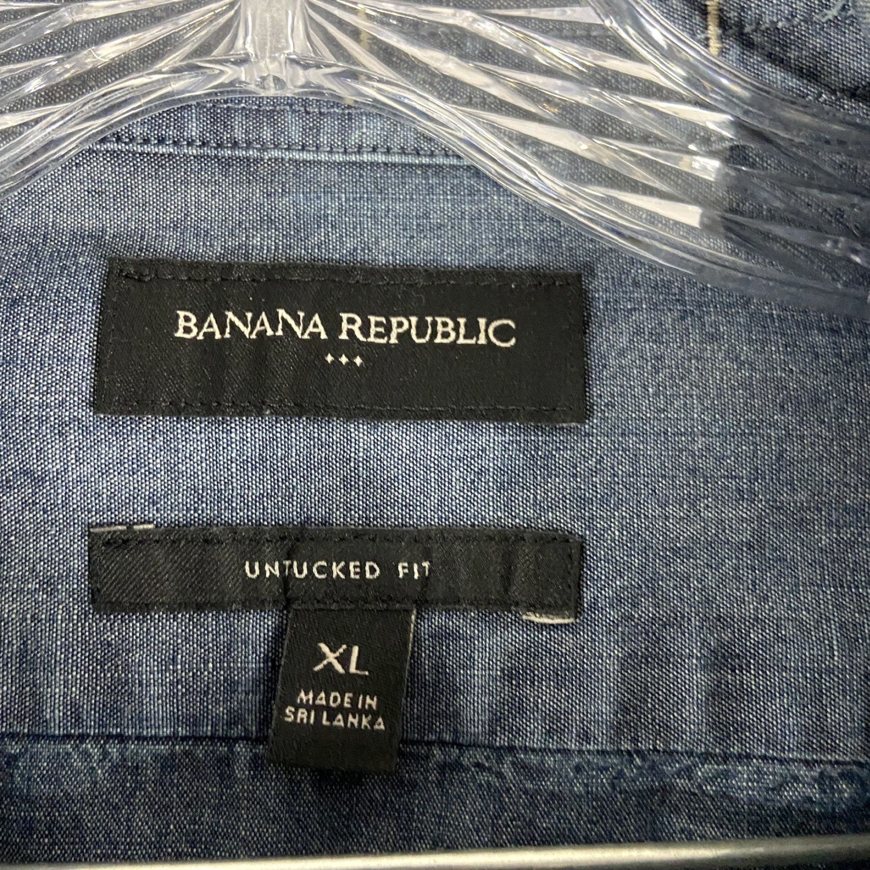 Banana Republic BANANA REPUBLIC Untucked Fit Blue Button-Up Shirt Adult XL Mens Size US XL / EU 56 / 4 - 6 Thumbnail