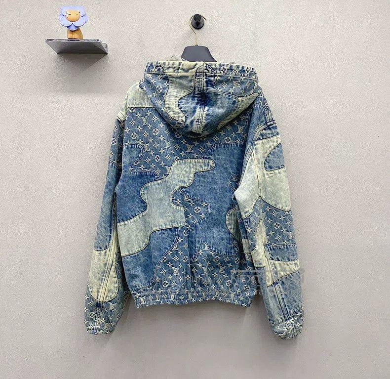 Louis Vuitton Louis Vuitton Patchwork presbyopic logo printed blue denim Size US M / EU 48-50 / 2 - 2 Thumbnail
