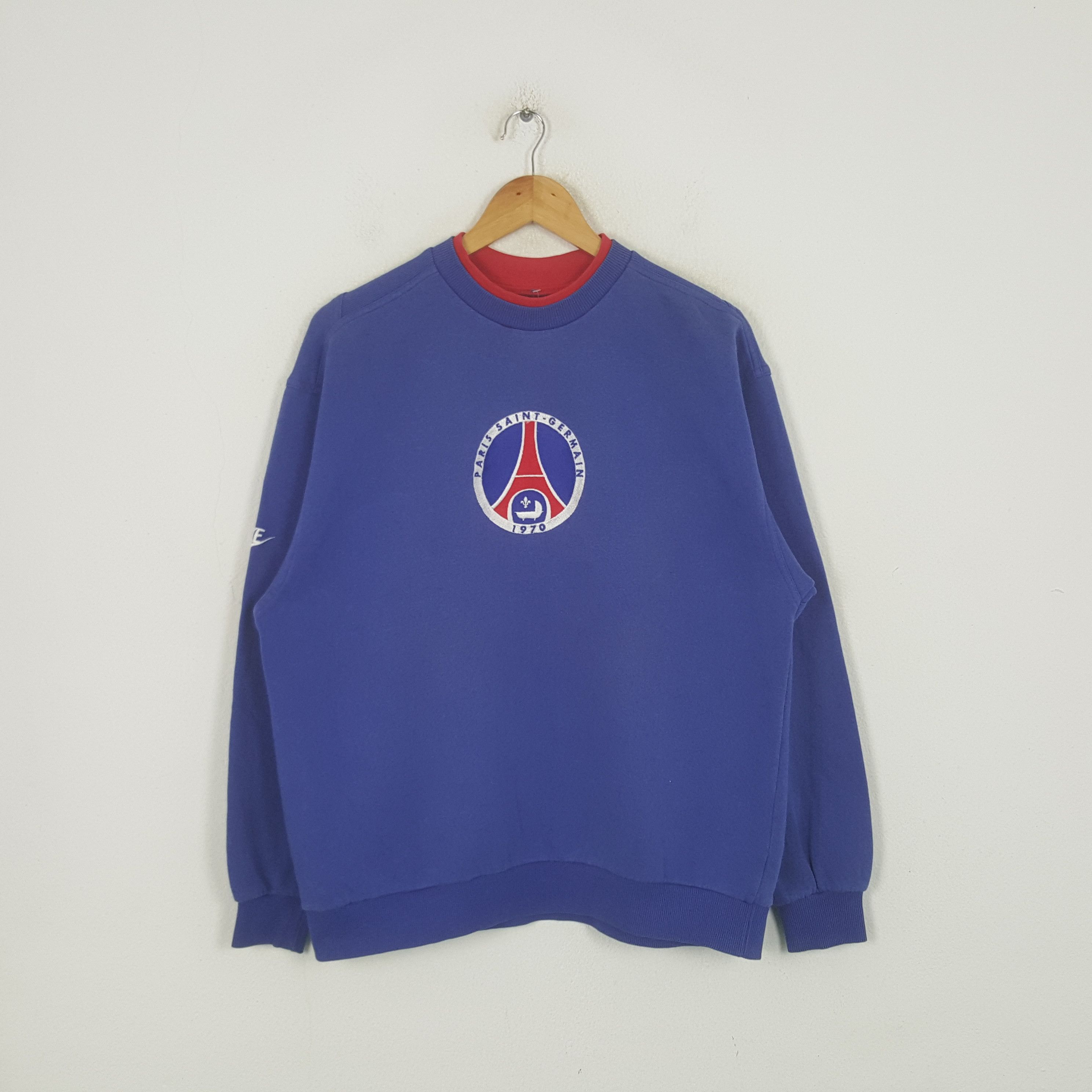 Nike Vintage NIKE Paris Saint Germain Soccer 1970 Sweatshirt RR30 Size US M / EU 48-50 / 2 - 1 Thumbnail