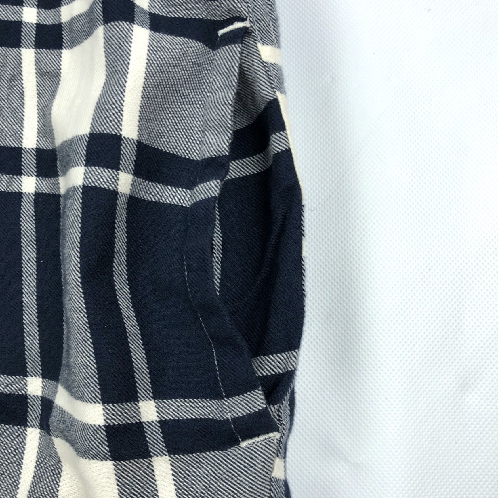 Vintage L.L.Bean Men's L-REG Traditional Fit Flannel Lined Shirt Jacket Plaid Navy Cream Shirt Jacket Size US L / EU 52-54 / 3 - 3 Thumbnail