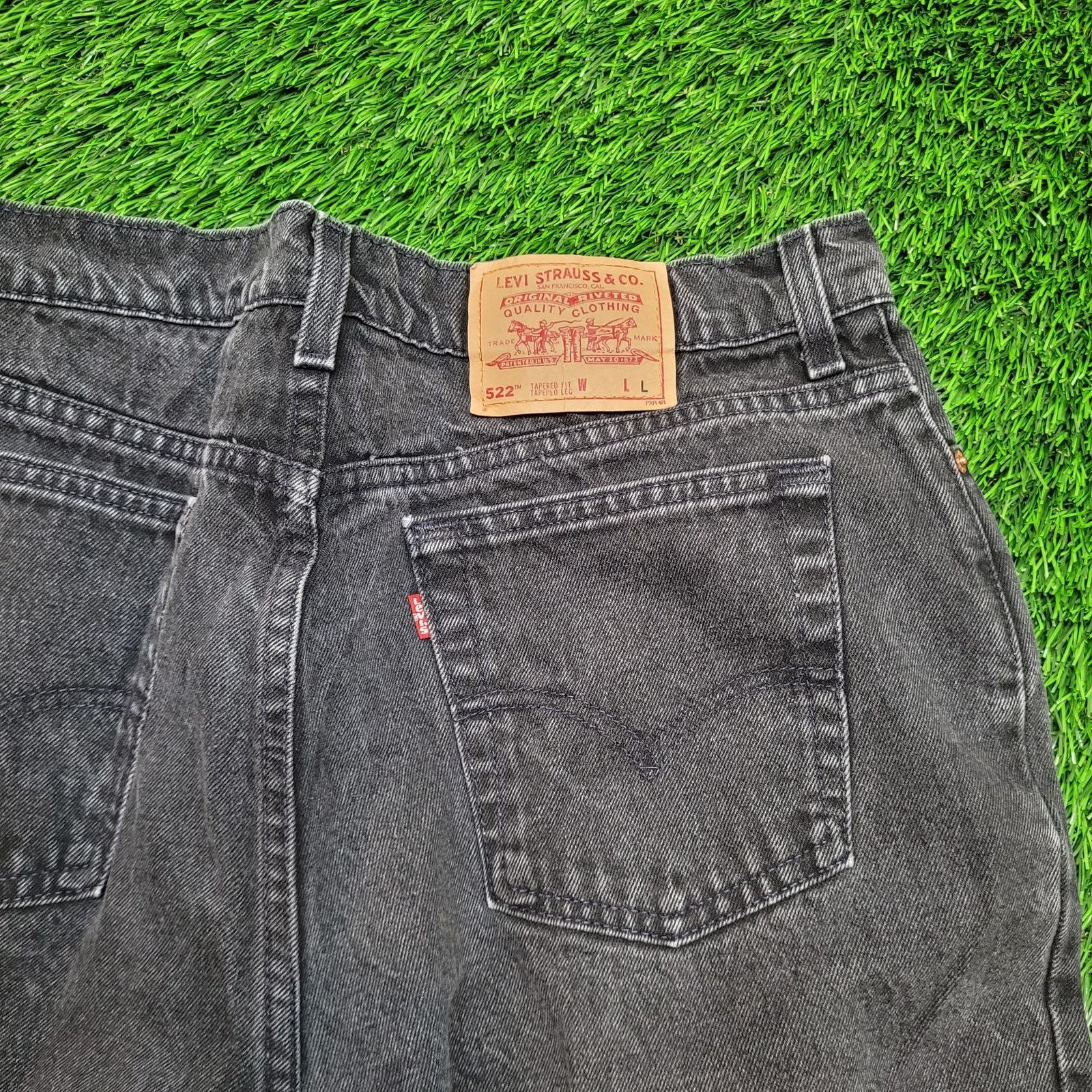 Levi's VTG 90s Levis 522 Jeans Womens 18 USA High Waisted Tapered Size 40" / US 18 - 6 Thumbnail