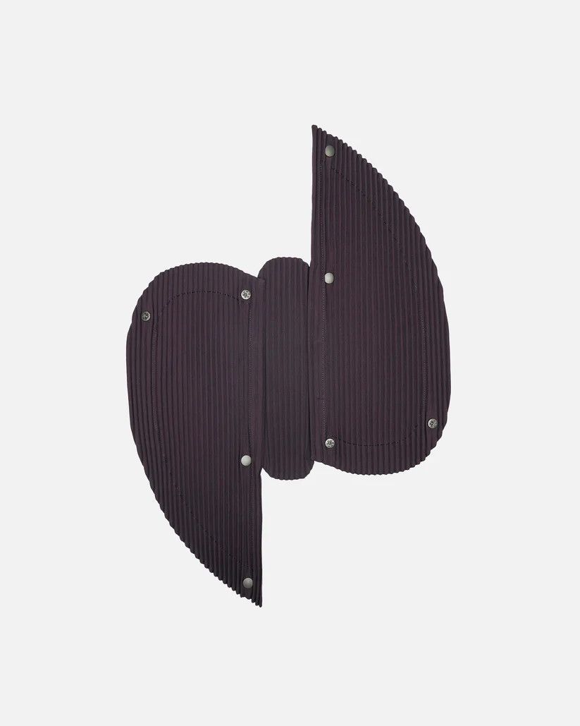 Homme Plisse Issey Miyake o1s1v1r1oon0925 Size: OS/ Unit Hat in Black Size ONE SIZE - 6 Thumbnail