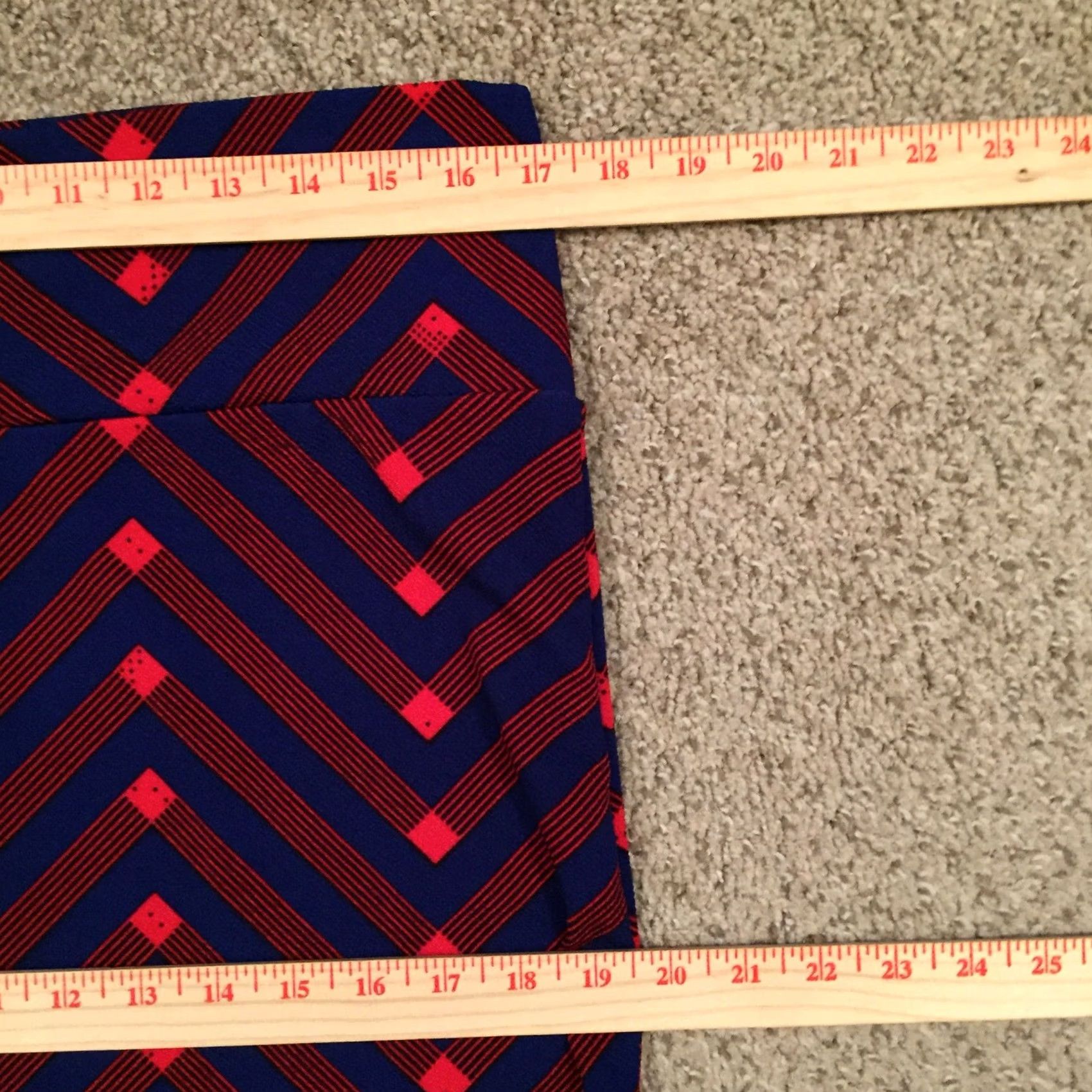 Vintage LuLaRoe Skirt XL Red Blue Geometric Knee Length Unlined Pull On Size 40" / US 18 - 3 Thumbnail