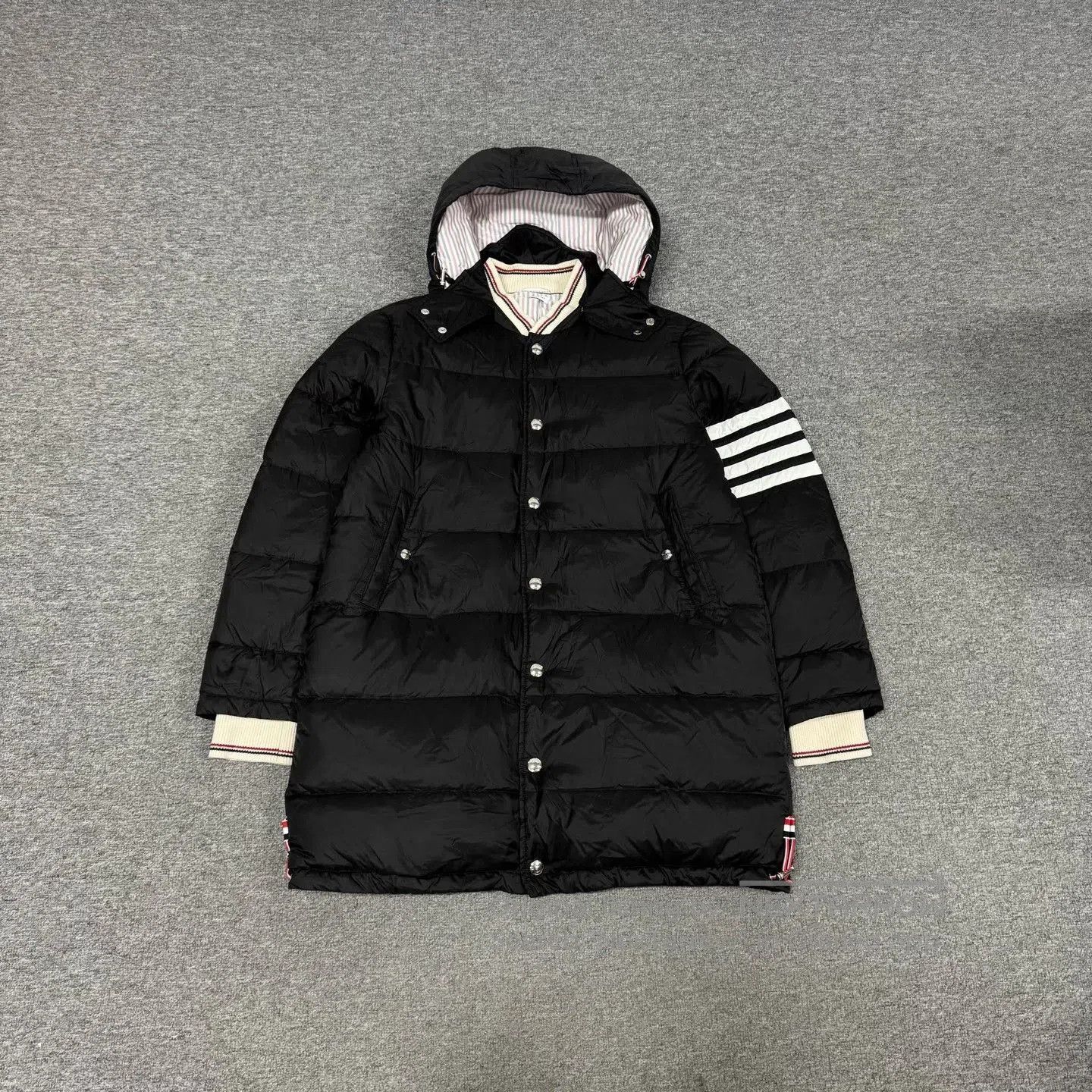 Thom Browne Thom Browne TB Classic 4. Size US M / EU 48-50 / 2 - 1 Thumbnail
