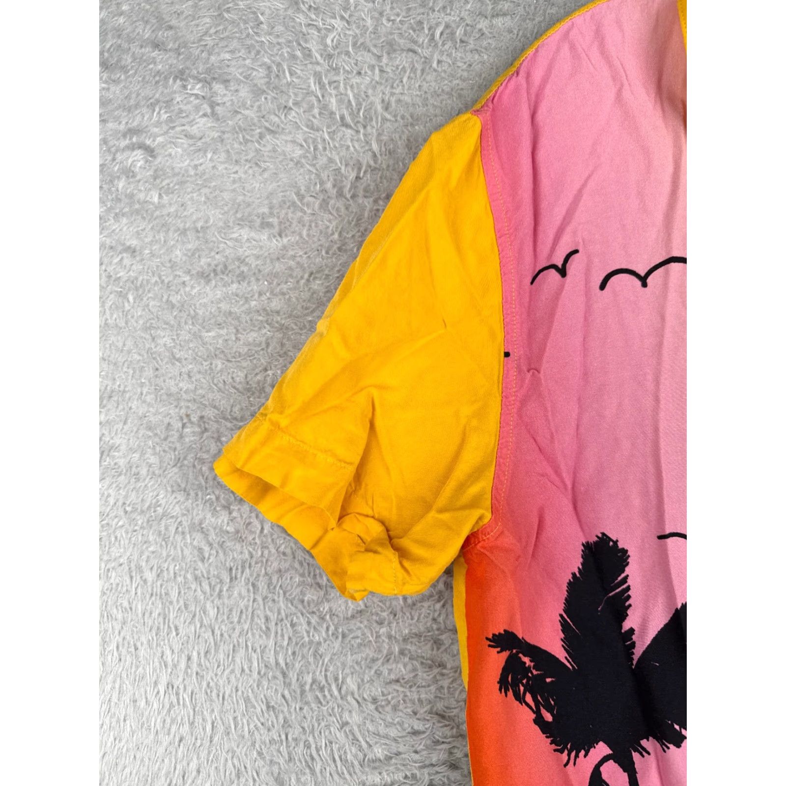Vintage VINTAGE Original Use Shirt Men Large Pink Yellow Ombre Palm Tree Hawaiian 100% Rayon Size US L / EU 52-54 / 3 - 3 Thumbnail