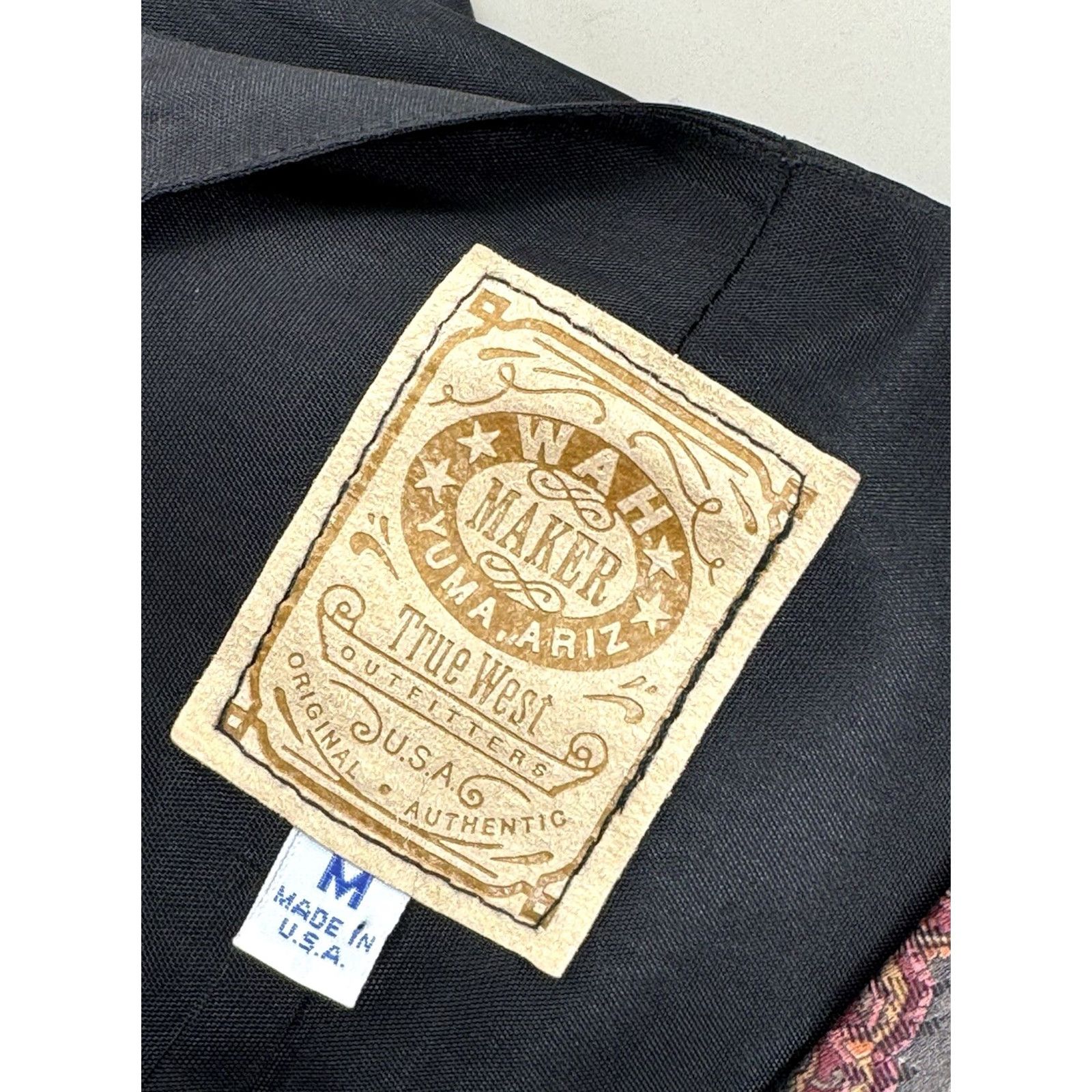 Vintage WAH MAKER Striped Paisley Floral Metal Button Western Shiny M Vest - EXCELLENT Size US M / EU 48-50 / 2 - 4 Thumbnail