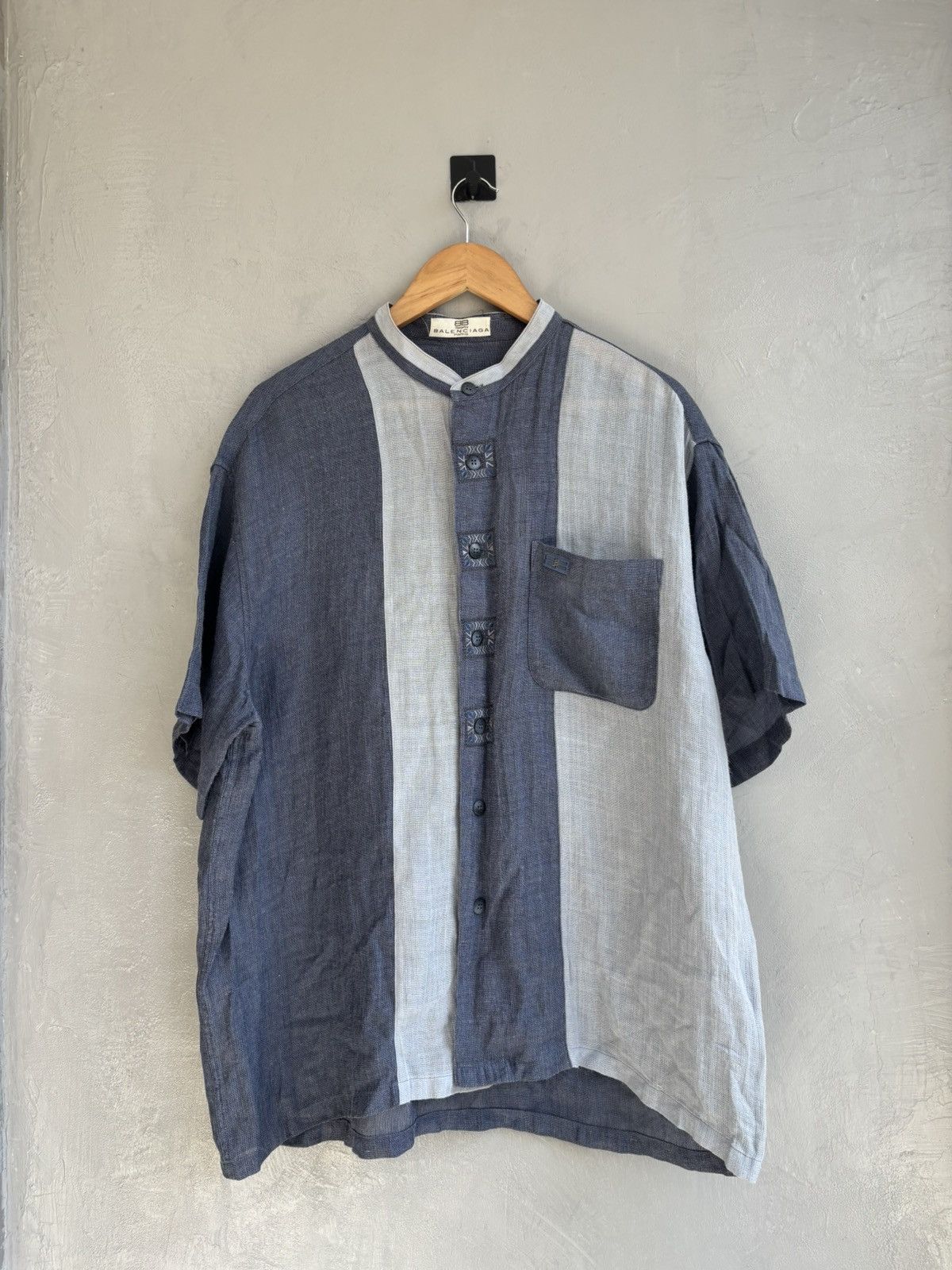 Balenciaga Balenciaga Paris vintage cotton button up short sleeve shirt Size US L / EU 52-54 / 3 - 1 Thumbnail