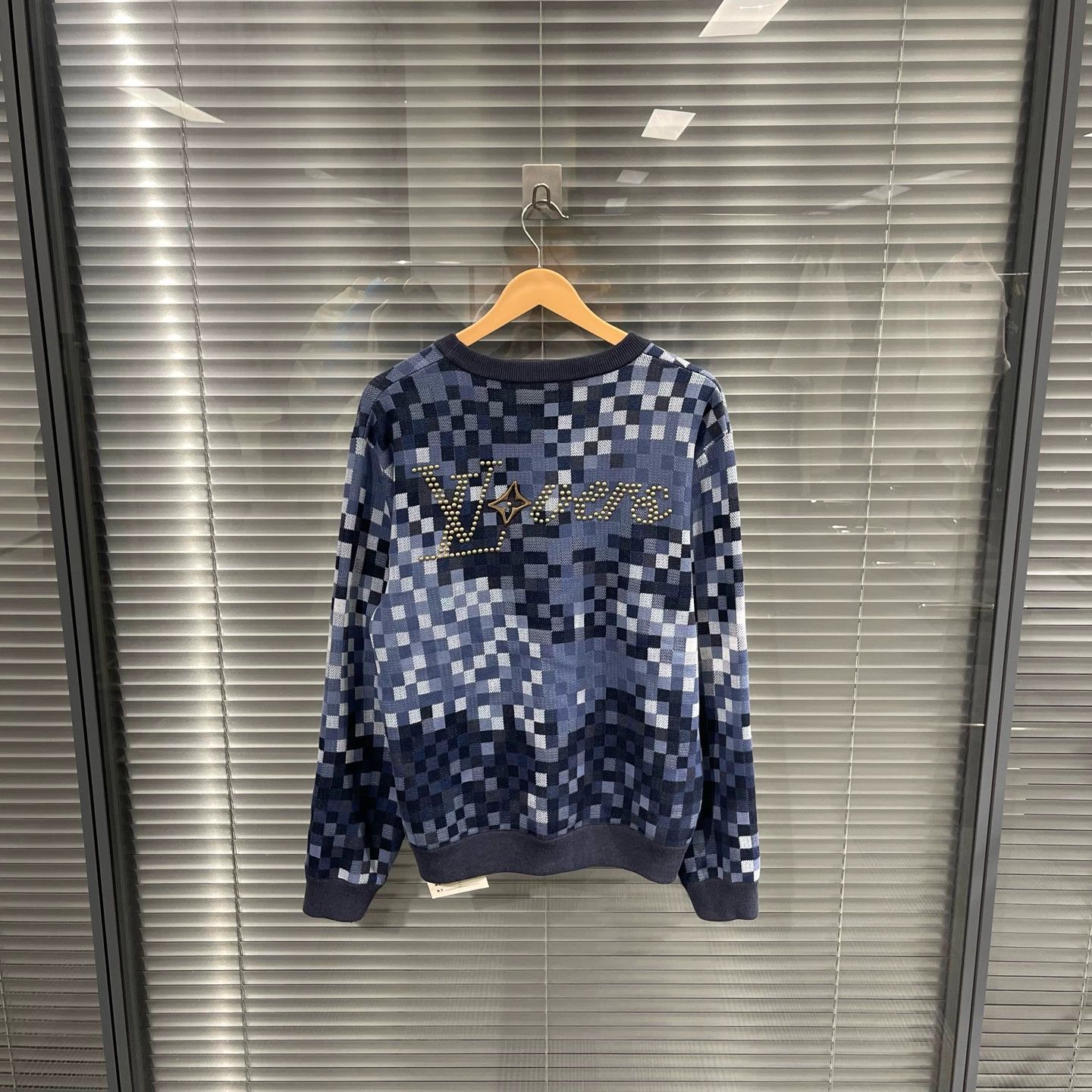 Louis Vuitton LV Pharrell Williams 25 Mosaic Rivet Knit Sweater S Size US S / EU 44-46 / 1 - 1 Thumbnail