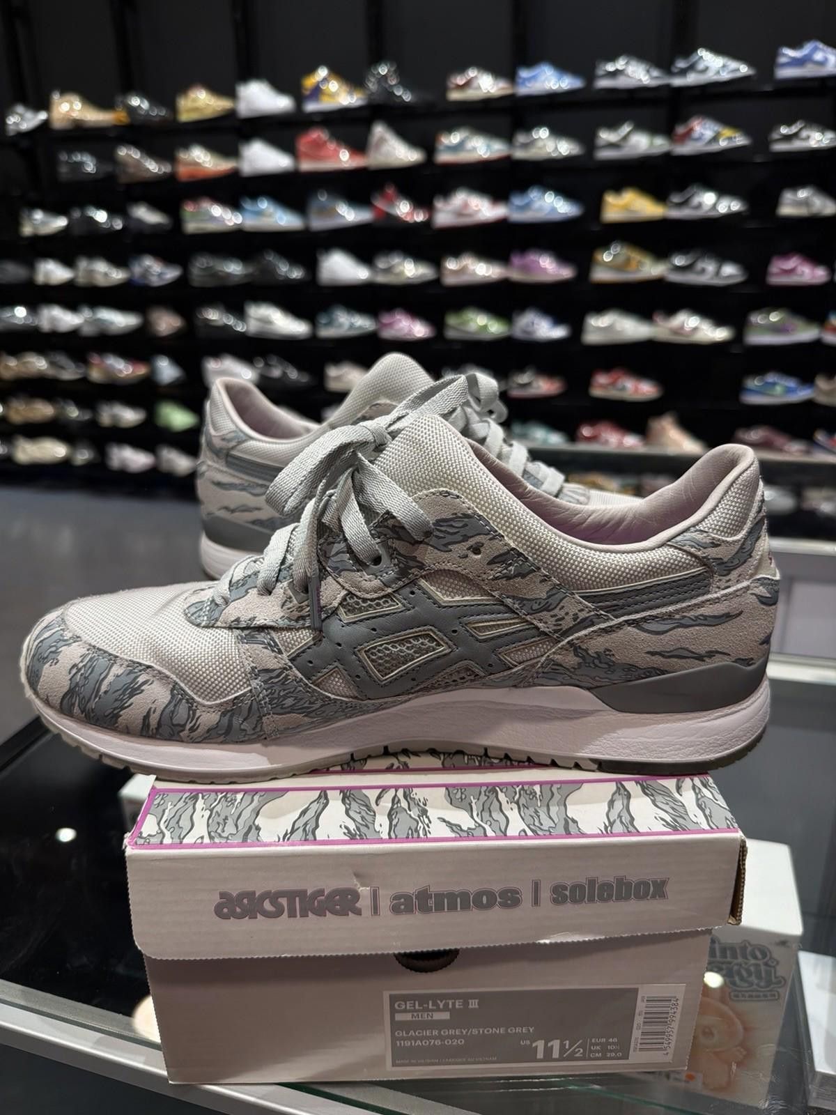 Asics atmos × Solebox × Asics Gel-Lyte III Grey Grey 11.5 Size US 11.5 / EU 44-45 - 10 Thumbnail