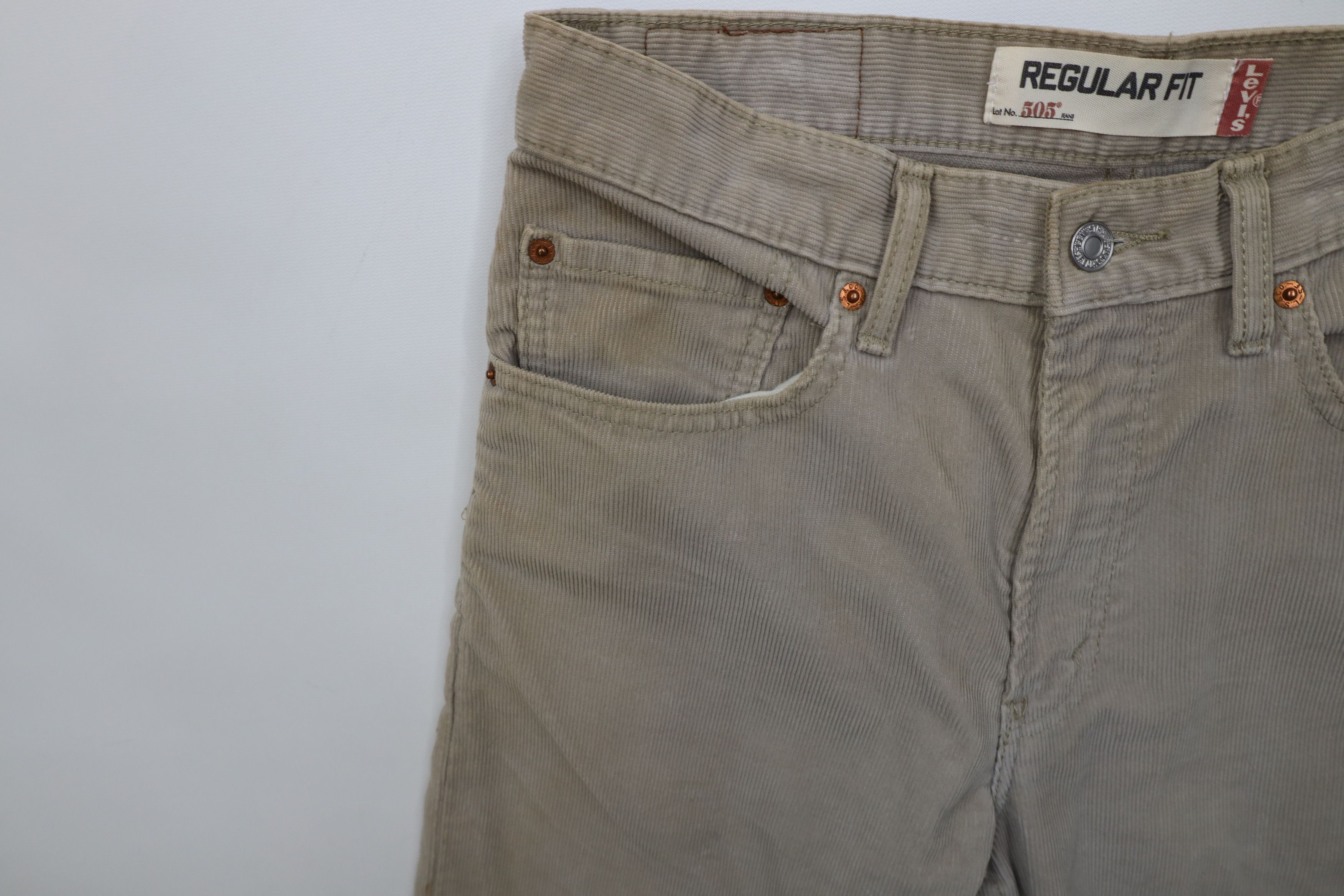 Levi's Vintage Y2K Levis 505 Regular Straight Leg Corduroy Pants Size US 31 - 6 Thumbnail