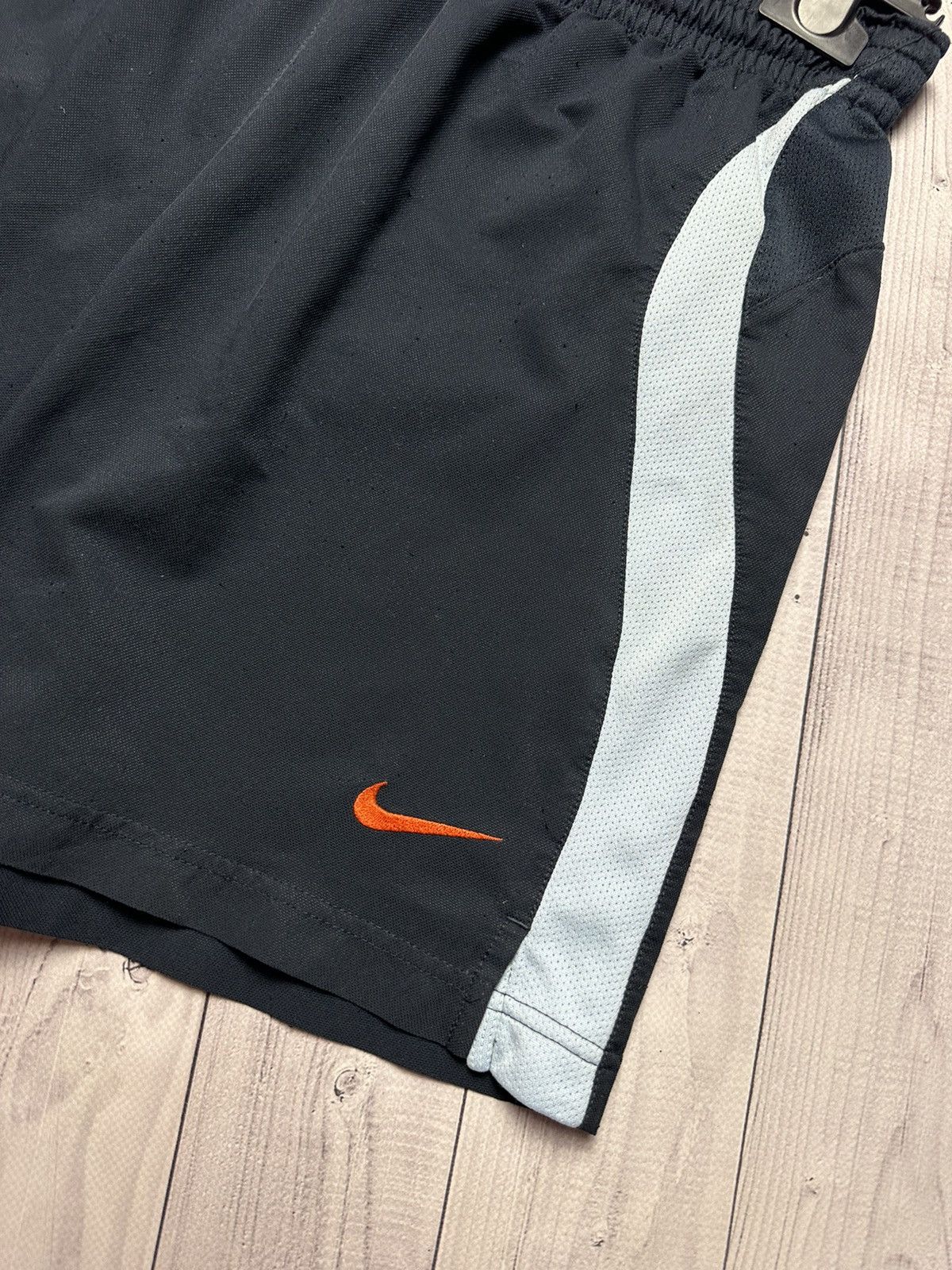Nike Vintage Nike Total 90 Soccer shorts size S Size US 30 / EU 46 - 3 Thumbnail
