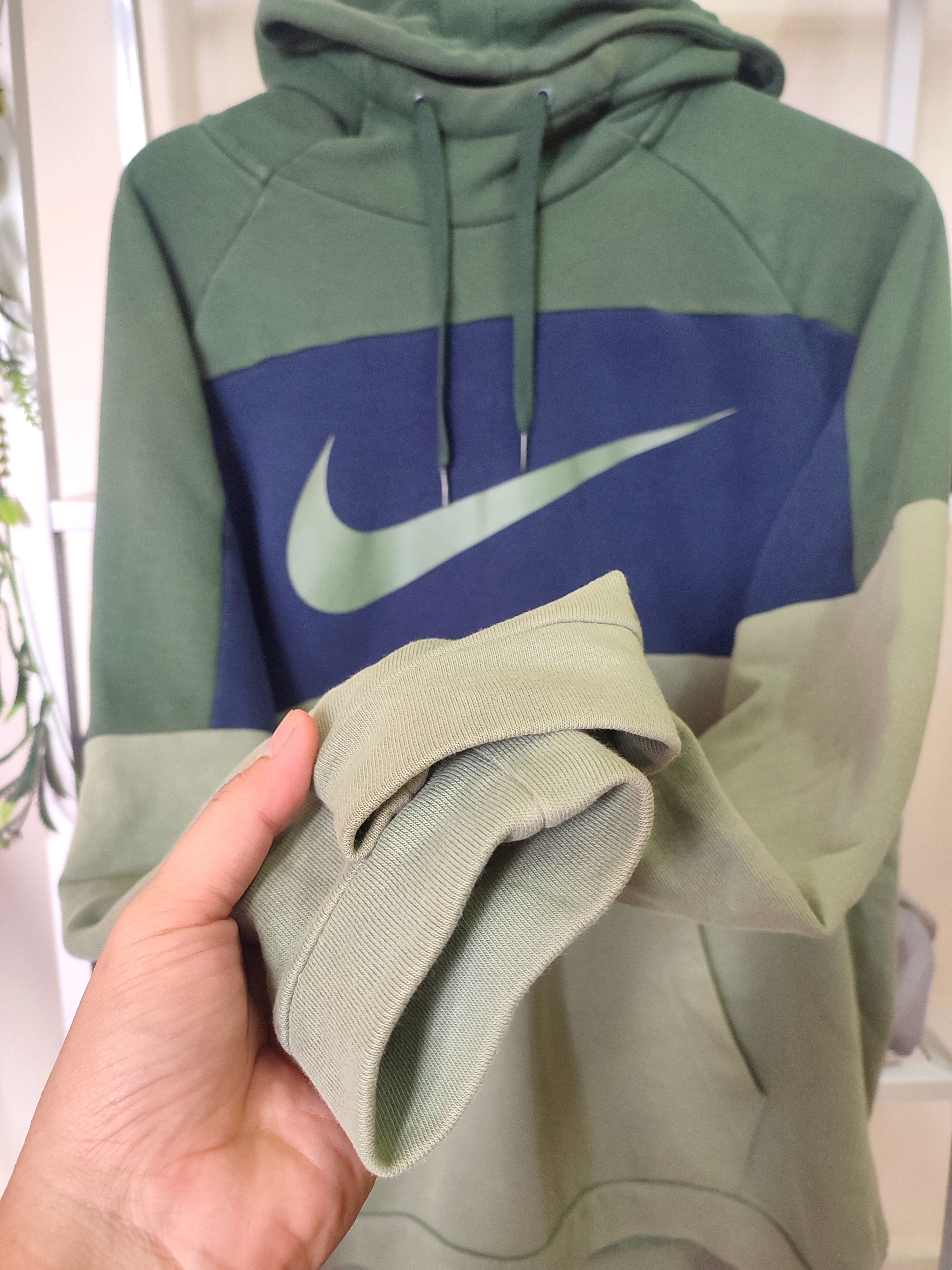Nike Nike Multi Colour Big Swoosh Hoodies Size US L / EU 52-54 / 3 - 4 Thumbnail
