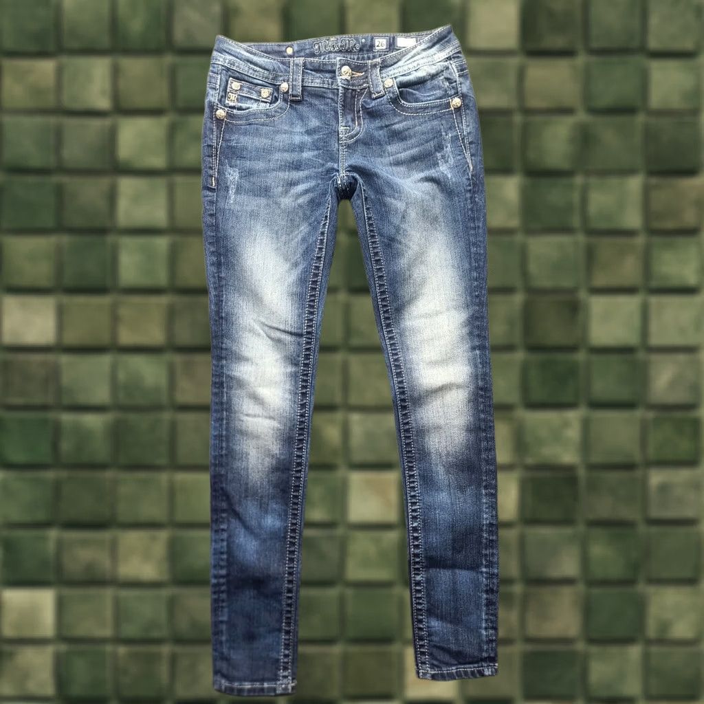 Miss Me Miss Me Jeans 26x31 Skinny Fit Ankle Signature Rise Distressed Stretch Starburst Denim Jeans Women 5-Pocket Blue HS? No, remove. Size 26" / US 2 / IT 38 - 1 Thumbnail