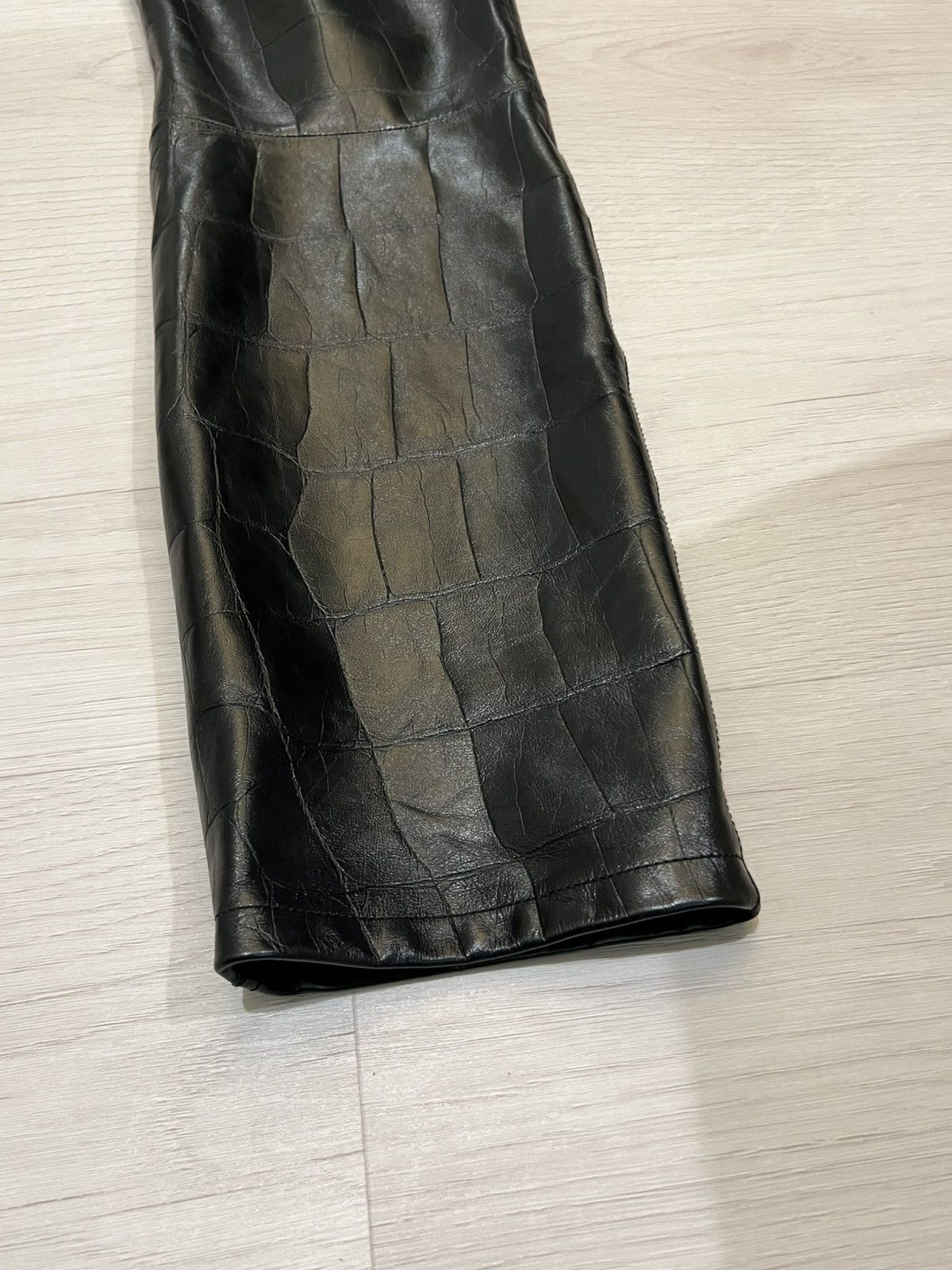 Givenchy Givenchy Croc Embossed Leather Pants Size US 32 / EU 48 - 13 Thumbnail