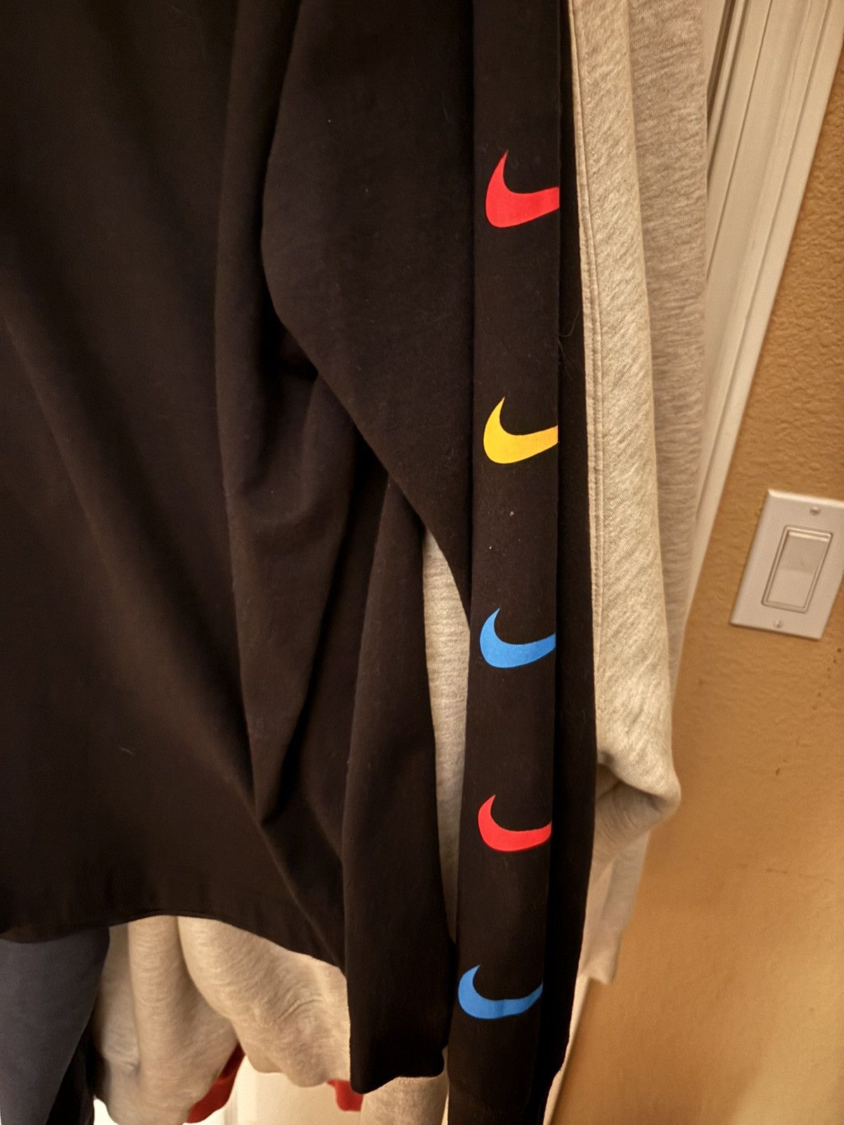 Nike Nike Central Perk tee “Friends “ XL Black Size US XL / EU 56 / 4 - 2 Thumbnail