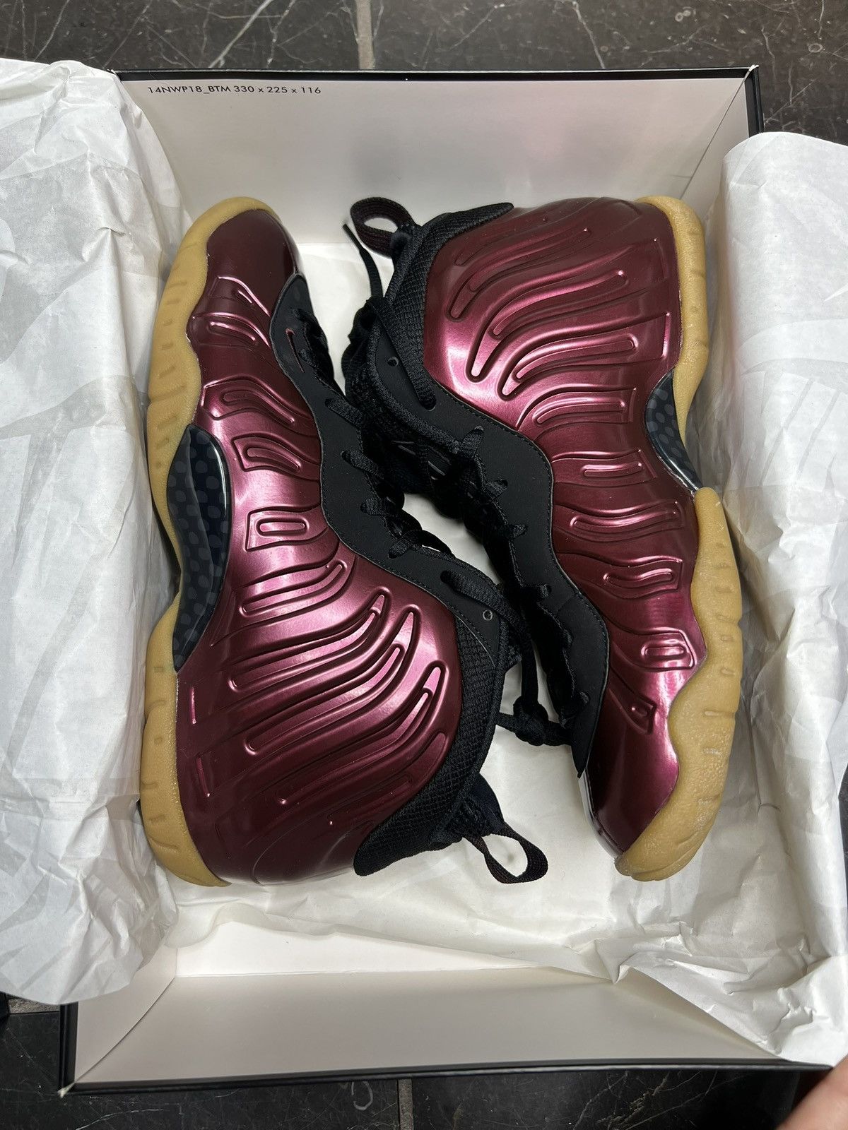 Nike Nike Foamposite One Maroon & Gum (2016) DS GS 7Y! Size US 7 / EU 40 - 8 Thumbnail