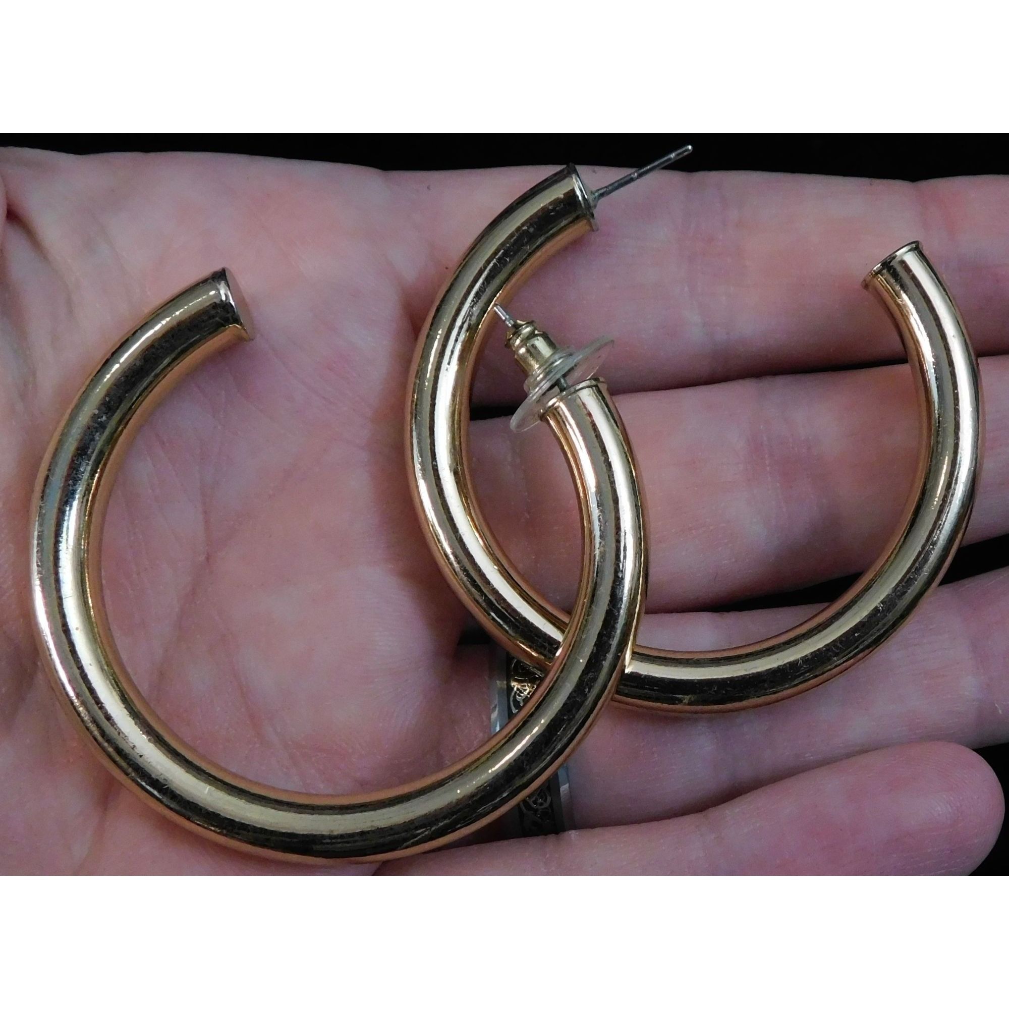 Other Thick Glam Gold Tone Metal Hoop Earrings Size ONE SIZE - 3 Thumbnail